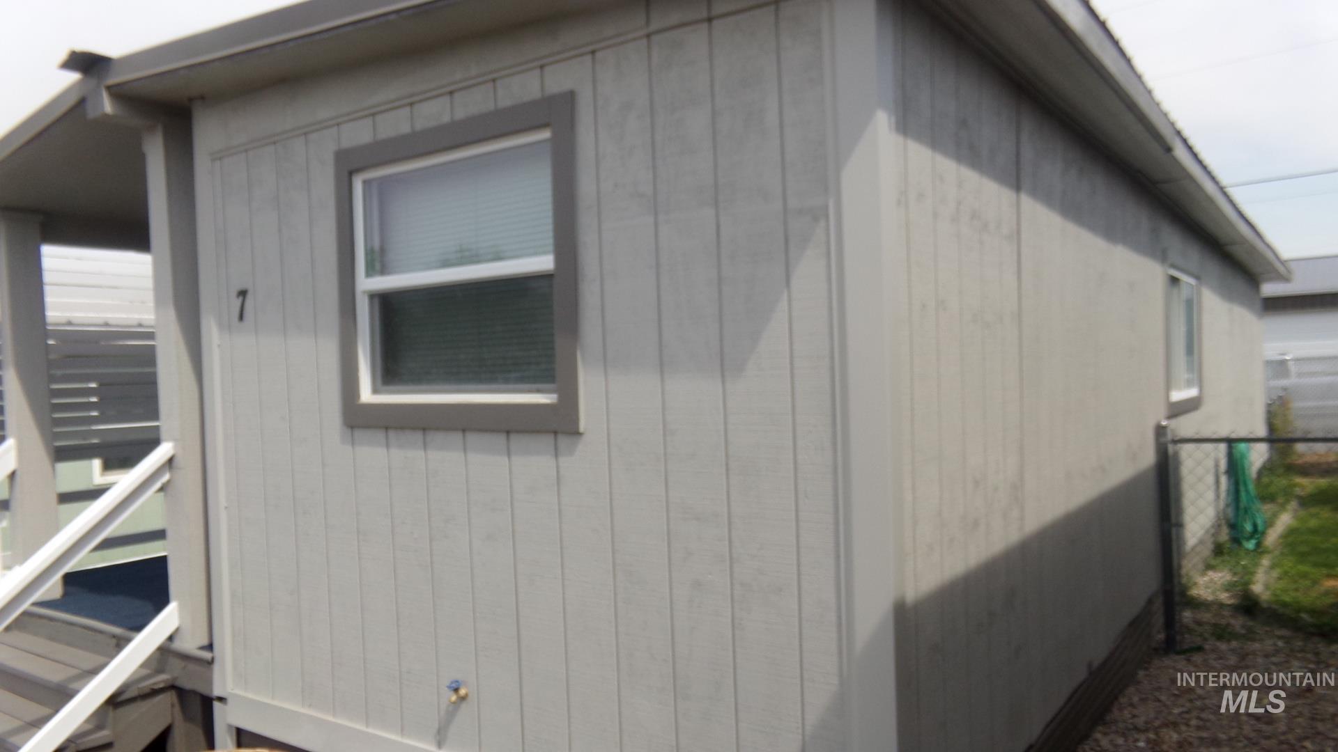 924 Vista Ave, Lewiston, Idaho 83501, 1 Bedroom, 1 Bathroom, Residential For Sale, Price $67,995, 98998175
