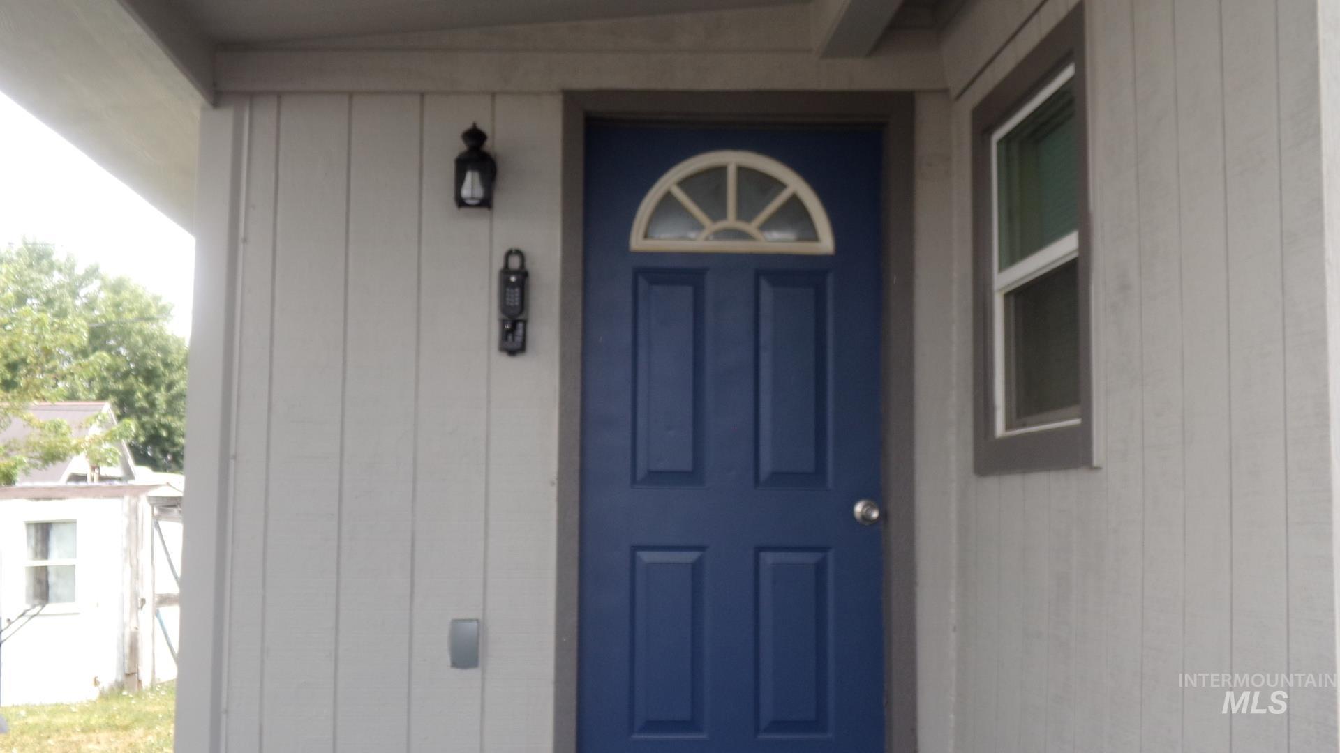 924 Vista Ave, Lewiston, Idaho 83501, 1 Bedroom, 1 Bathroom, Residential For Sale, Price $67,995, 98998175