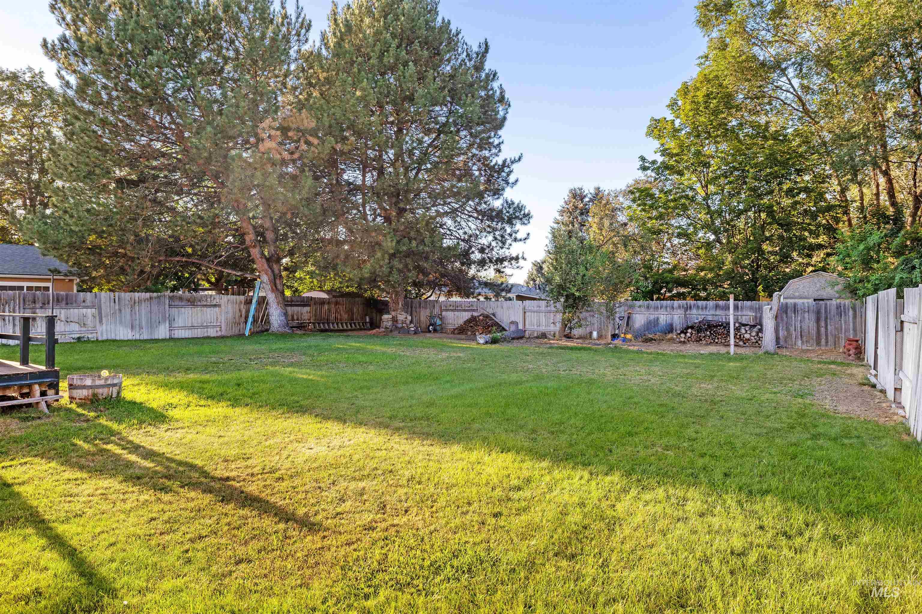 386 Crestview Dr, Twin Falls, Idaho 83301, 4 Bedrooms, 2 Bathrooms, Residential For Sale, Price $385,900,MLS 98998177