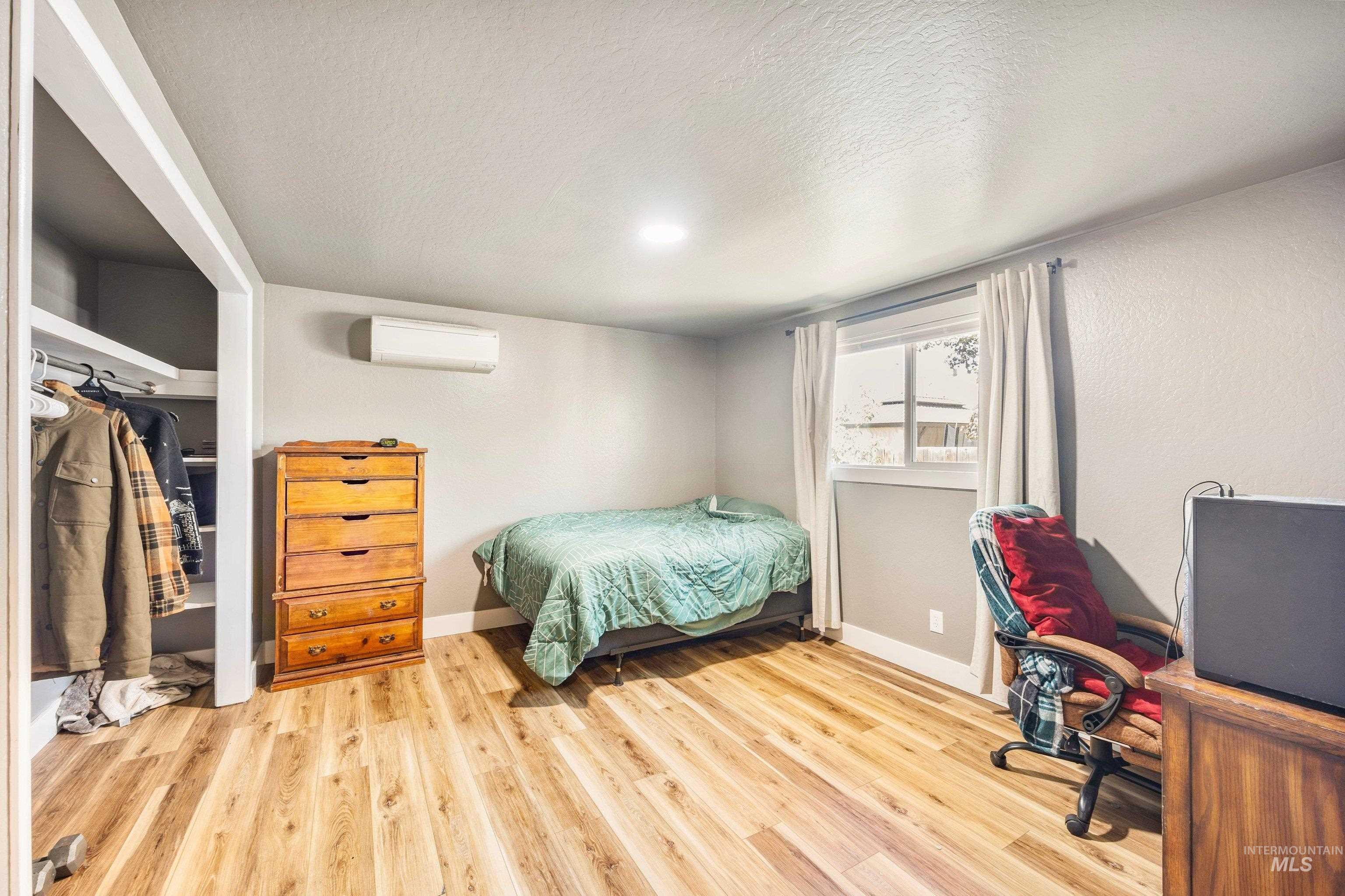 508 E. Washington Ave., Nampa, Idaho 83686, 2 Bedrooms, 1 Bathroom, Residential For Sale, Price $324,900,MLS 98998179