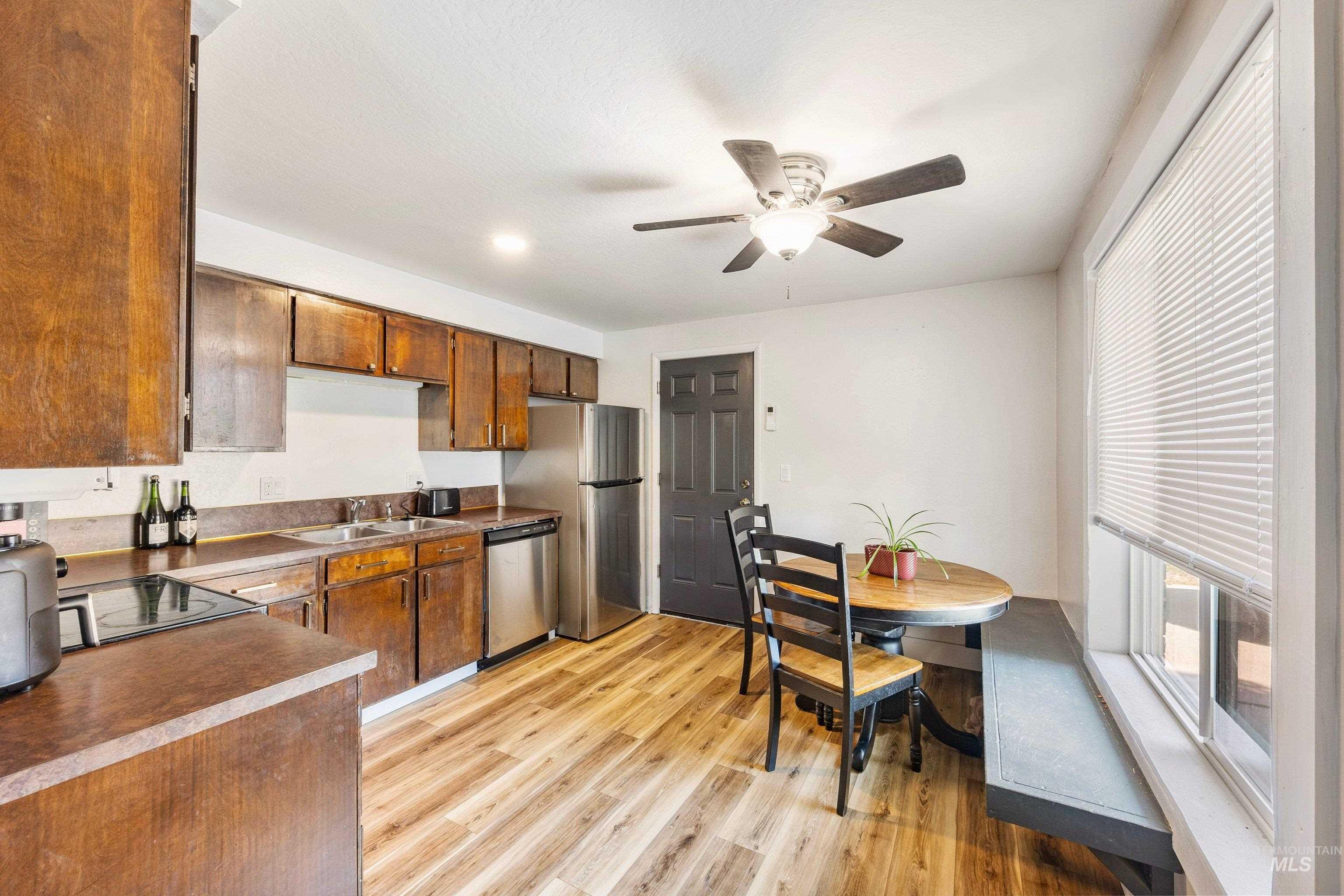 508 E. Washington Ave., Nampa, Idaho 83686, 2 Bedrooms, 1 Bathroom, Residential For Sale, Price $324,900,MLS 98998179