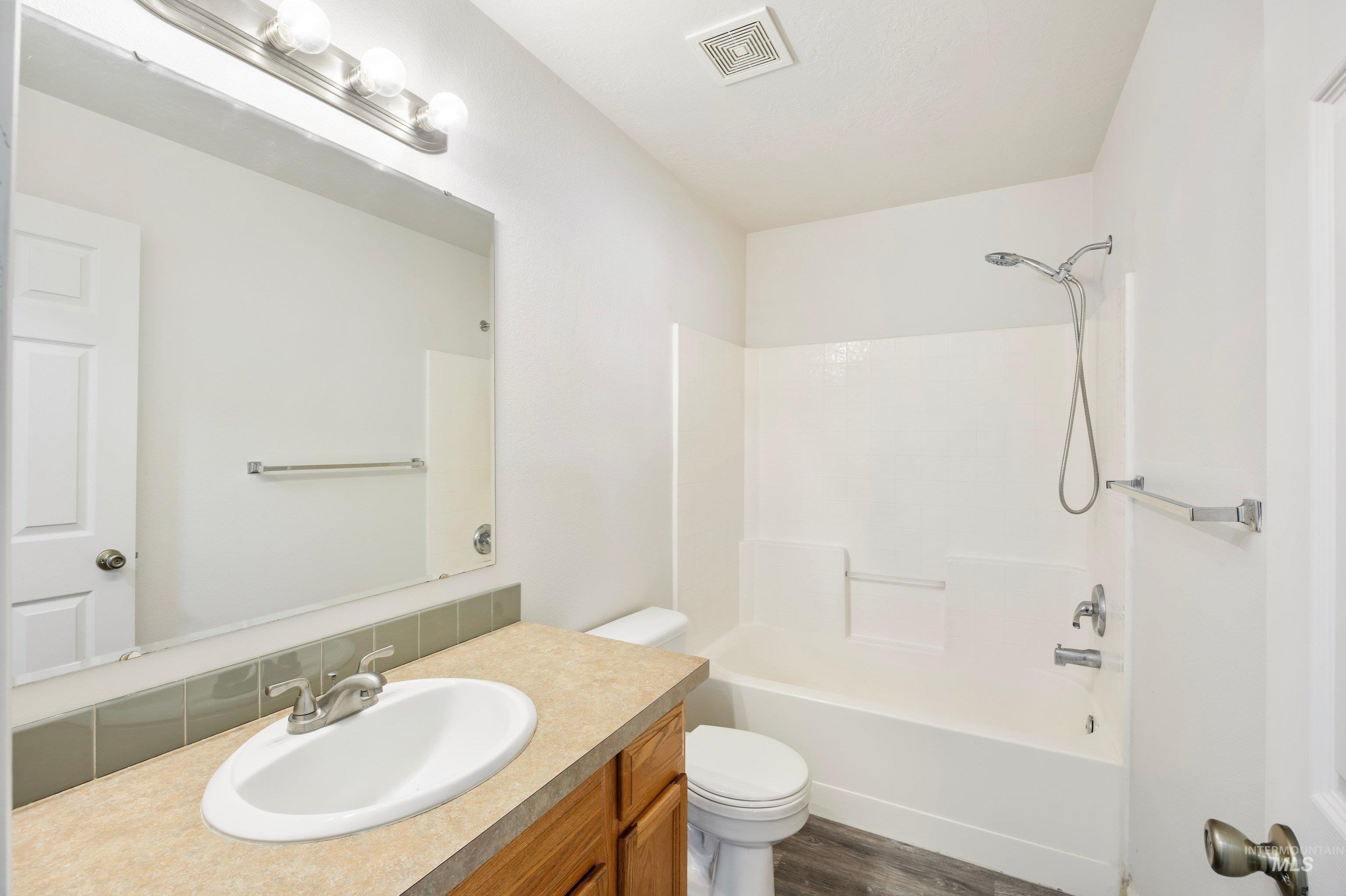 821 E. Maine Ave., Nampa, Idaho 83686, 3 Bedrooms, 2 Bathrooms, Residential For Sale, Price $299,900,MLS 98998180
