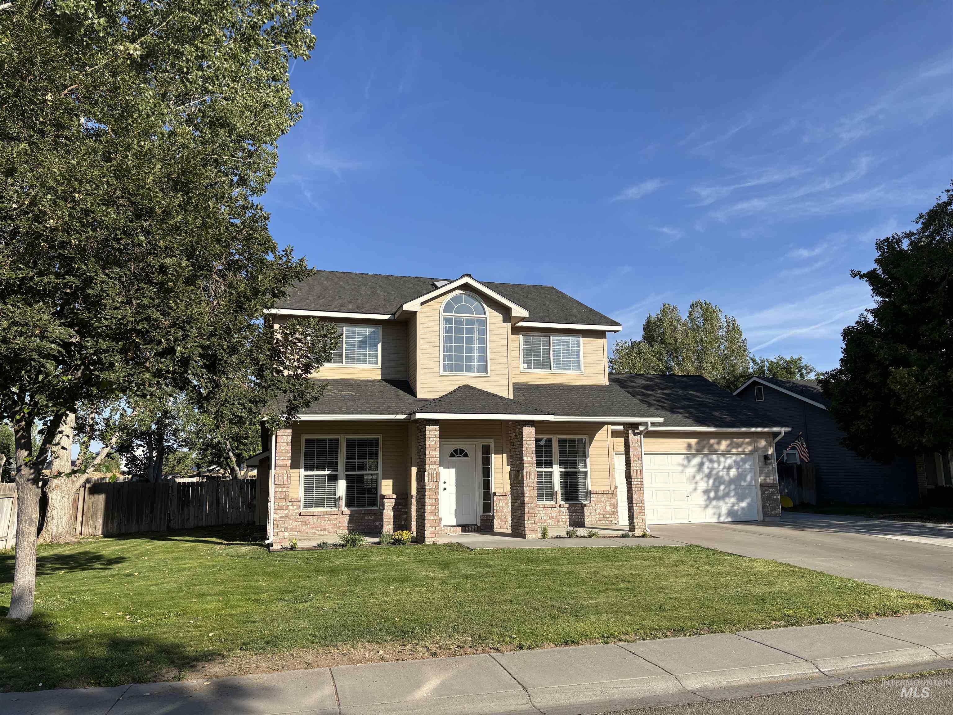 650 Teton Drive, Mountain Home, Idaho 83647, 3 Bedrooms, 2.5 Bathrooms, Residential For Sale, Price $389,900,MLS 98998185