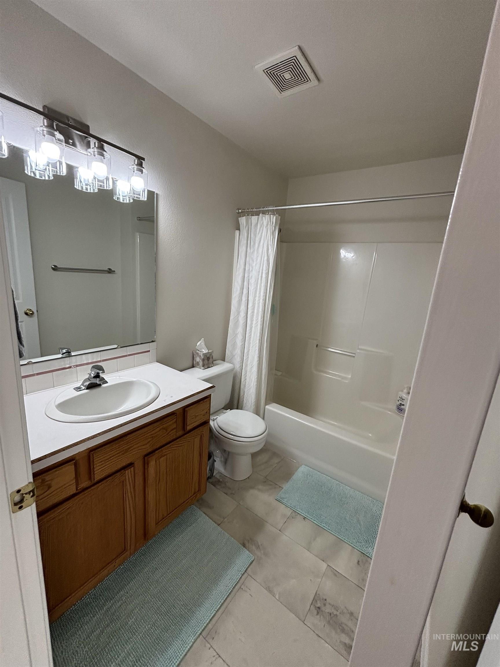 650 Teton Drive, Mountain Home, Idaho 83647, 3 Bedrooms, 2.5 Bathrooms, Residential For Sale, Price $389,900,MLS 98998185