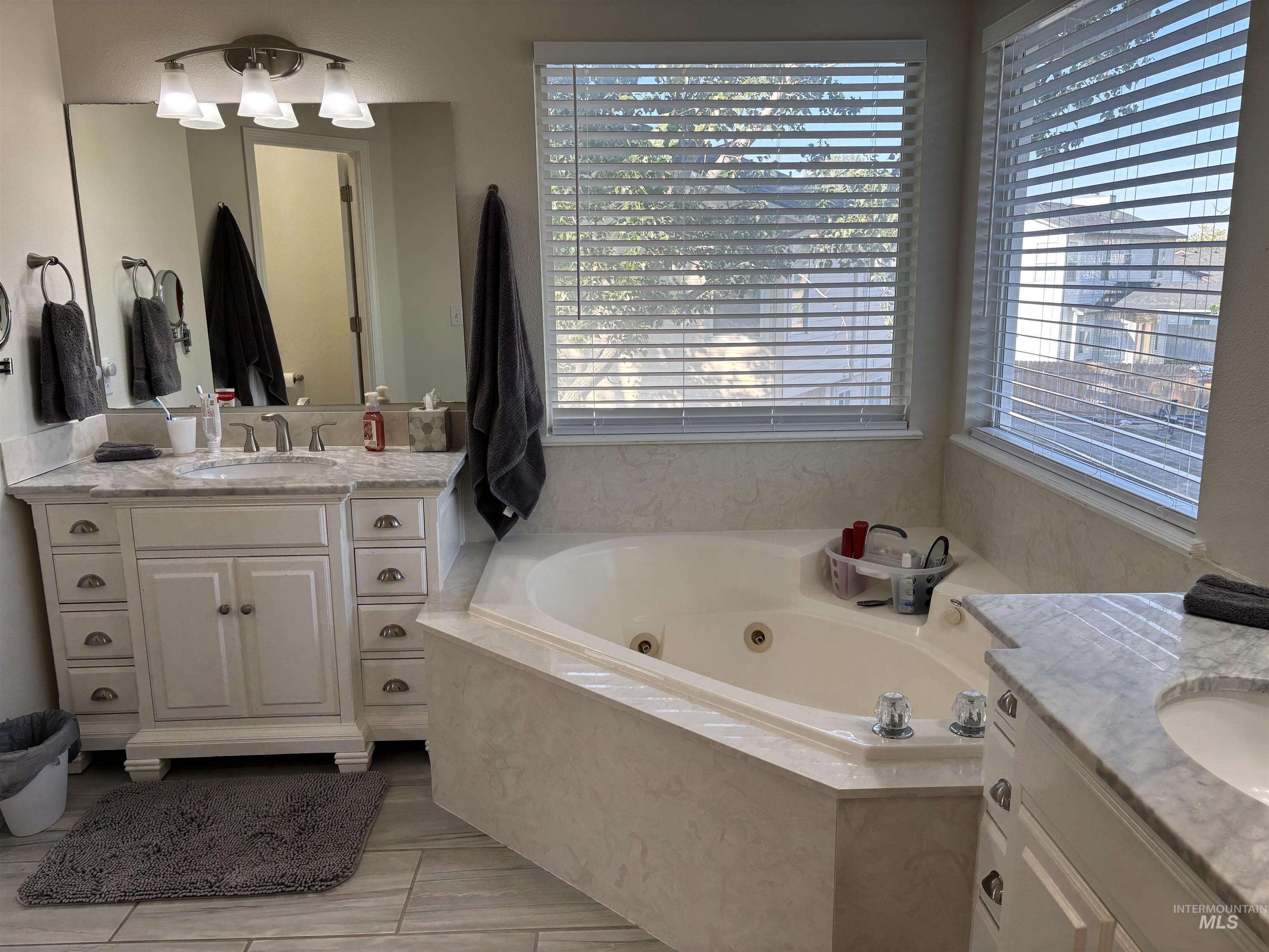 650 Teton Drive, Mountain Home, Idaho 83647, 3 Bedrooms, 2.5 Bathrooms, Residential For Sale, Price $389,900,MLS 98998185