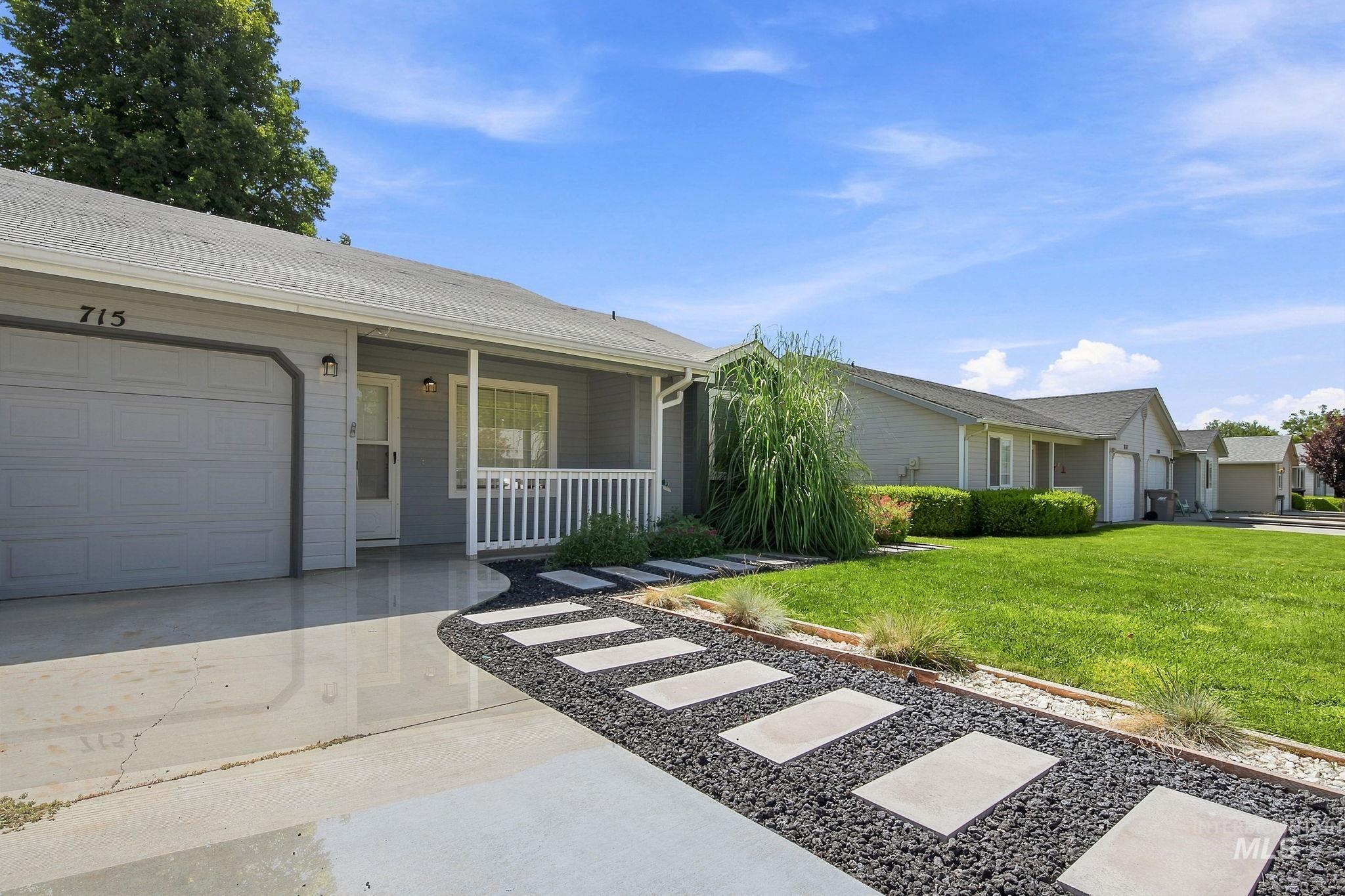 715 E. Maryland Ave, Nampa, Idaho 83686, 2 Bedrooms, 1 Bathroom, Residential For Sale, Price $300,000,MLS 98998187
