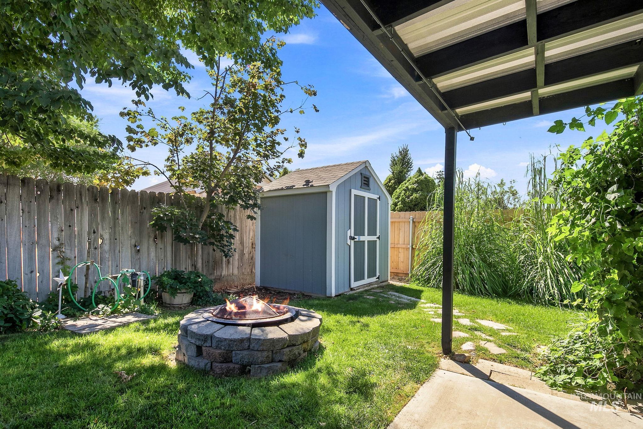 715 E. Maryland Ave, Nampa, Idaho 83686, 2 Bedrooms, 1 Bathroom, Residential For Sale, Price $300,000,MLS 98998187