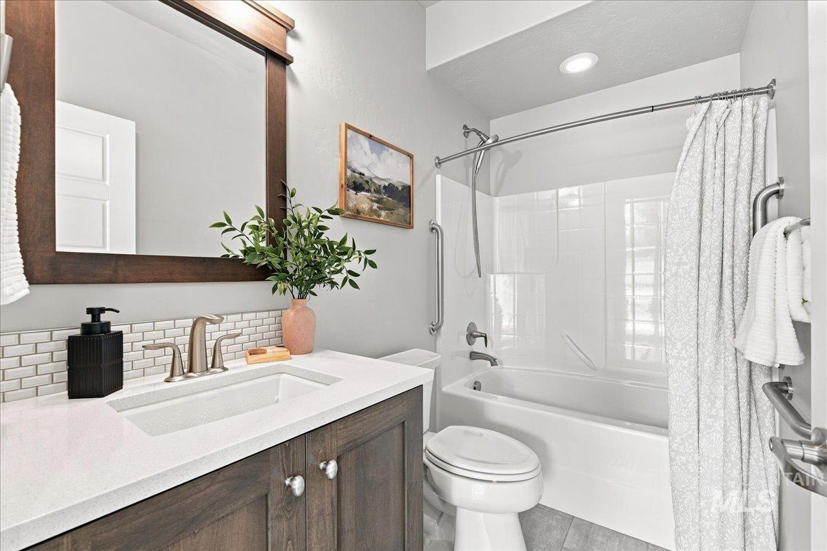 6151 N Winward Lane, Meridian, Idaho 83646, 3 Bedrooms, 2 Bathrooms, Residential For Sale, Price $570,000,MLS 98998189