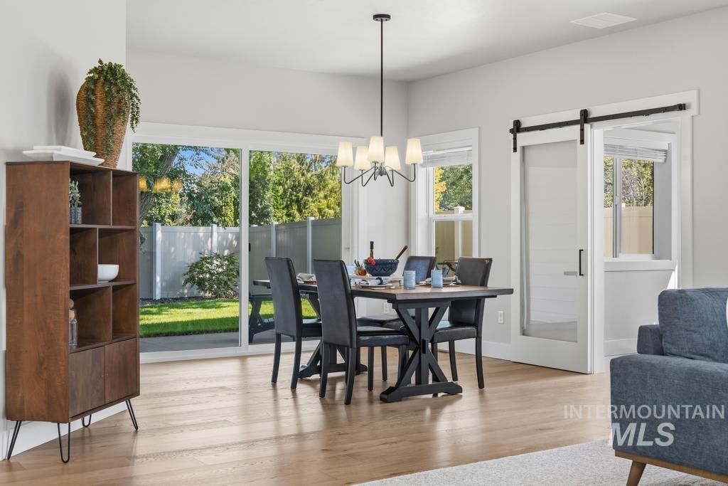 1250 N Parkshire Way, Meridian, Idaho 83642, 3 Bedrooms, 2.5 Bathrooms, Residential For Sale, Price $634,900,MLS 98998191