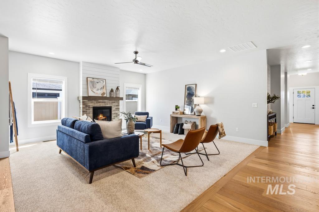 1250 N Parkshire Way, Meridian, Idaho 83642, 3 Bedrooms, 2.5 Bathrooms, Residential For Sale, Price $634,900,MLS 98998191
