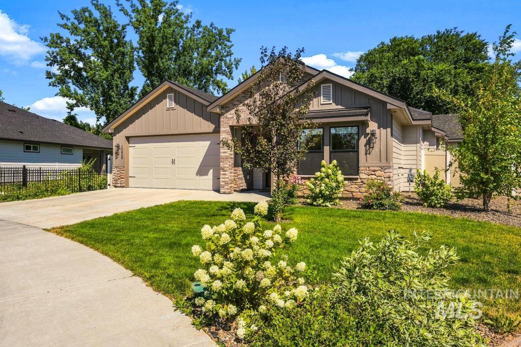 1250 N Parkshire Way, Meridian, Idaho 83642, 3 Bedrooms, 2.5 Bathrooms, Residential For Sale, Price $634,900,MLS 98998191