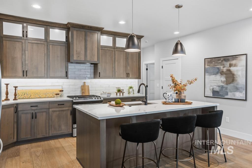 1250 N Parkshire Way, Meridian, Idaho 83642, 3 Bedrooms, 2.5 Bathrooms, Residential For Sale, Price $634,900,MLS 98998191