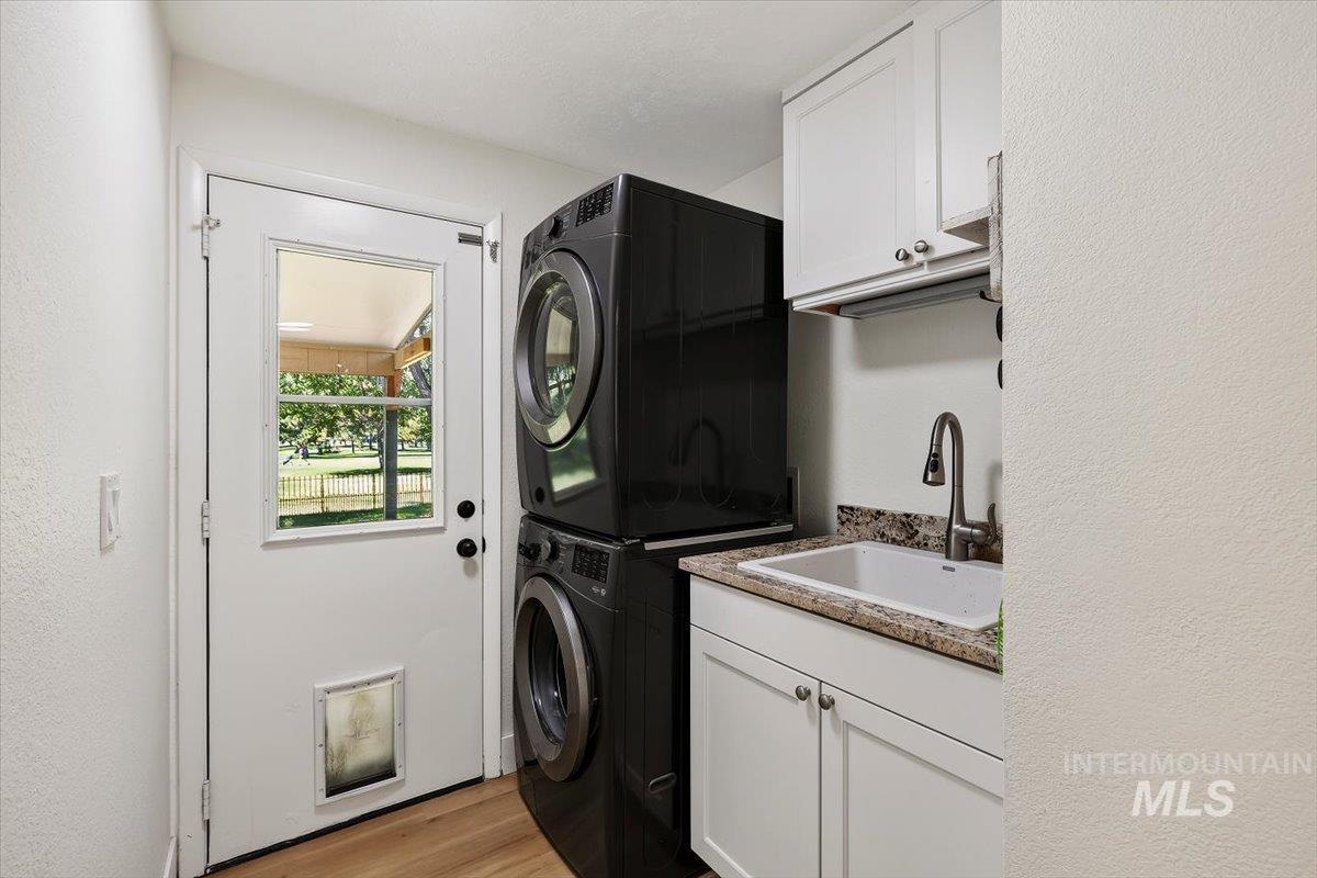 4959 S Umatilla Avenue, Boise, Idaho 83709, 3 Bedrooms, 2 Bathrooms, Residential For Sale, Price $550,000,MLS 98998193