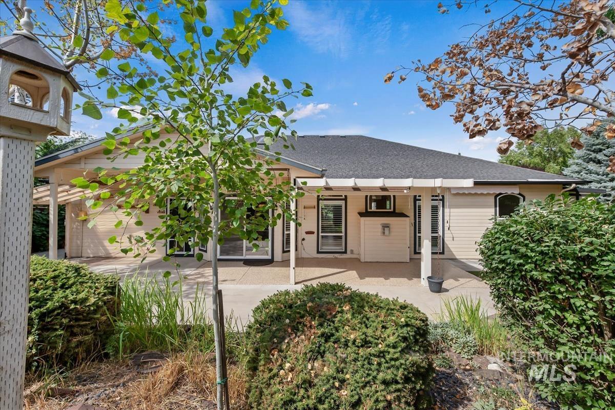 2893 E Moon Dipper Ct., Meridian, Idaho 83643, 4 Bedrooms, 2 Bathrooms, Residential For Sale, Price $599,000,MLS 98998195