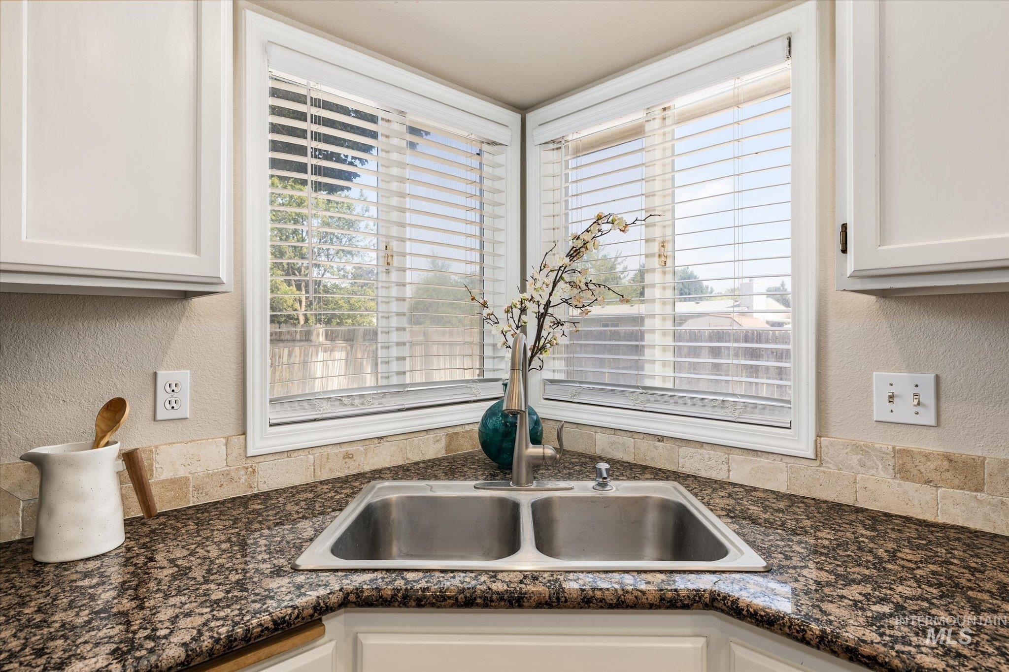 2052 N Citrus Ave, Boise, Idaho 83713, 3 Bedrooms, 2 Bathrooms, Residential For Sale, Price $430,000,MLS 98998196