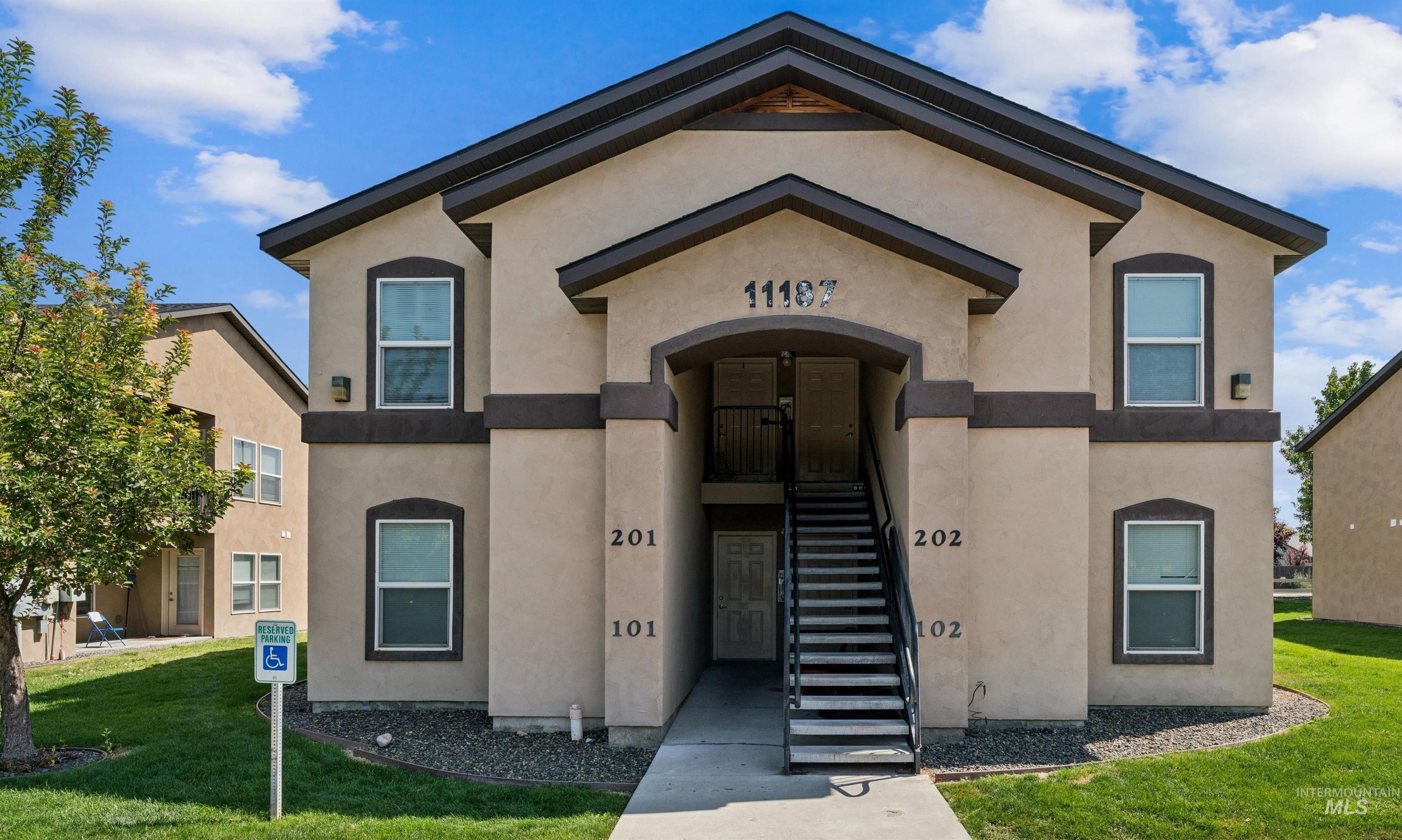 11187 W Brassy Cove Loop, Nampa, Idaho 83651, 2 Bedrooms, 2 Bathrooms, Residential Income For Sale, Price $849,900,MLS 98998200