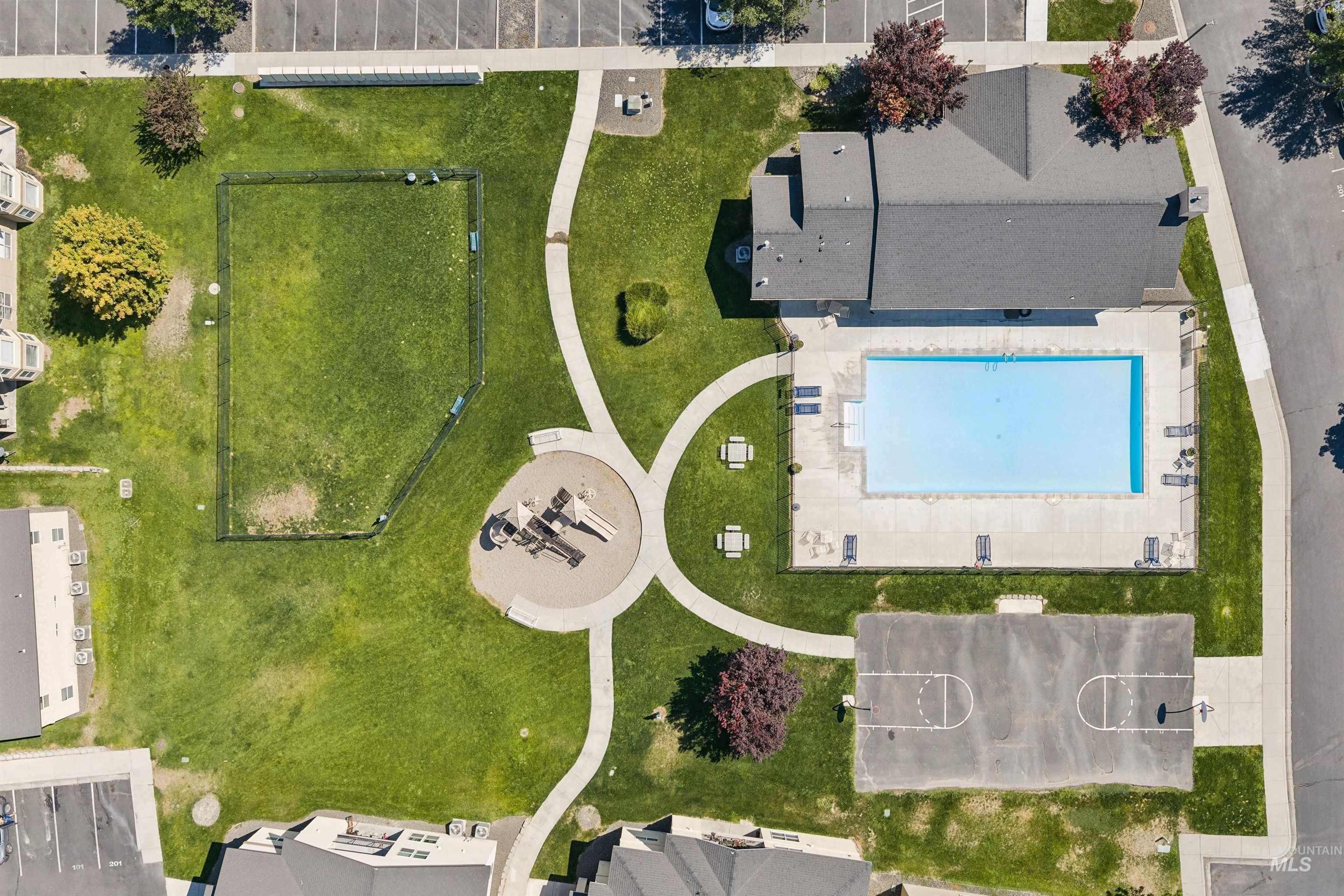 11187 W Brassy Cove Loop, Nampa, Idaho 83651, 2 Bedrooms, 2 Bathrooms, Residential Income For Sale, Price $849,900,MLS 98998200