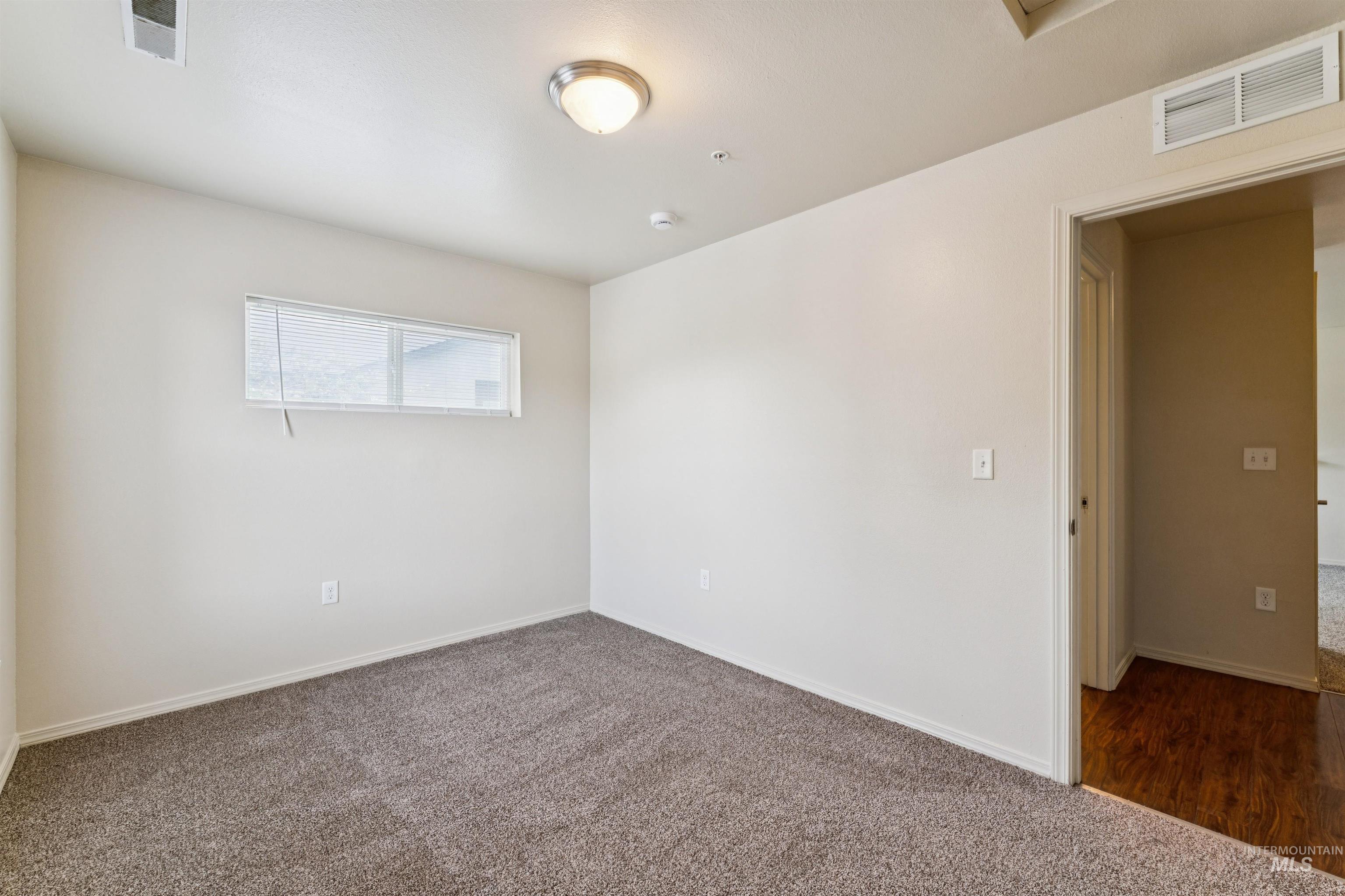11187 W Brassy Cove Loop, Nampa, Idaho 83651, 2 Bedrooms, 2 Bathrooms, Residential Income For Sale, Price $849,900,MLS 98998200