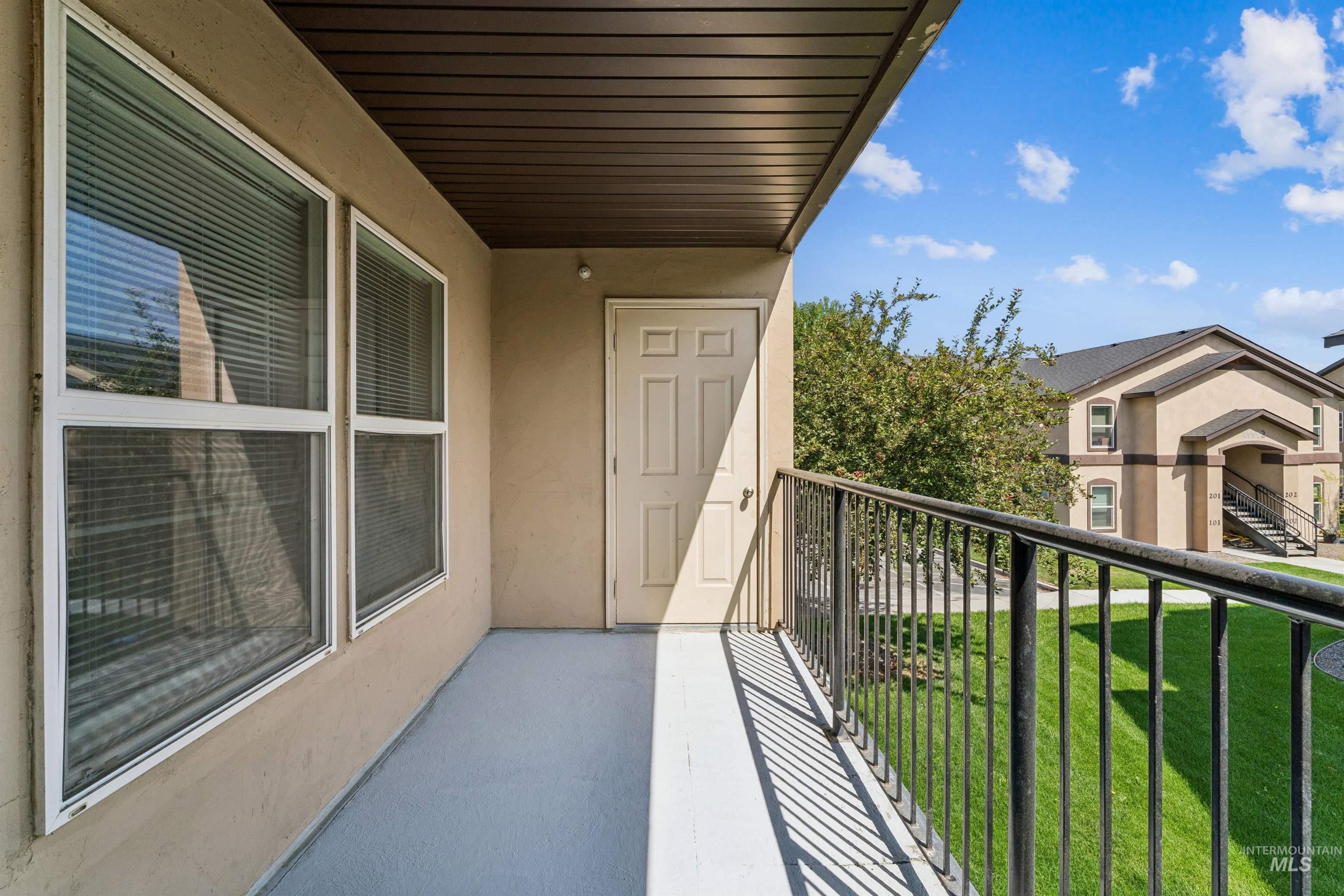 11187 W Brassy Cove Loop, Nampa, Idaho 83651, 2 Bedrooms, 2 Bathrooms, Residential Income For Sale, Price $849,900,MLS 98998200
