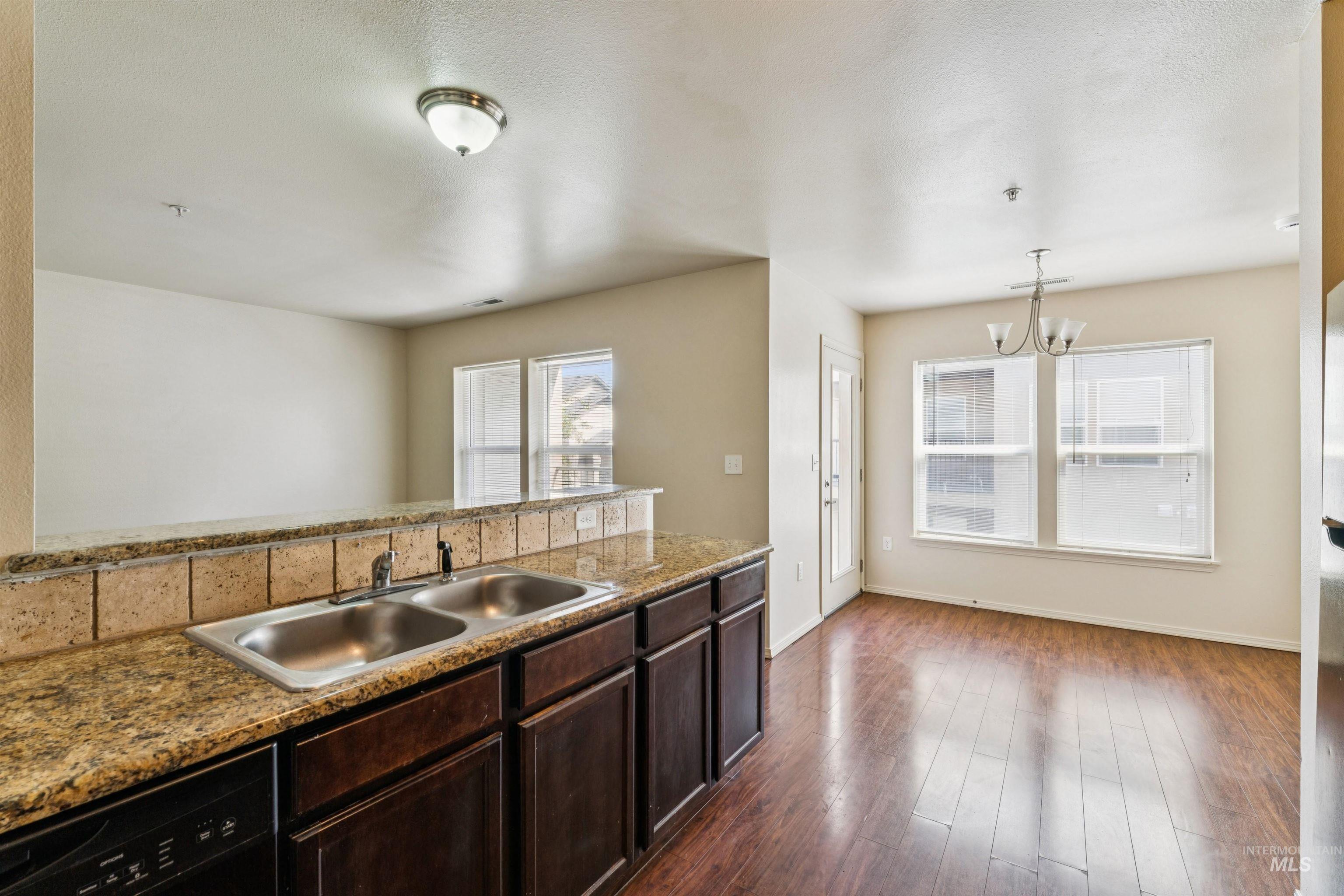 11187 W Brassy Cove Loop, Nampa, Idaho 83651, 2 Bedrooms, 2 Bathrooms, Residential Income For Sale, Price $849,900,MLS 98998200