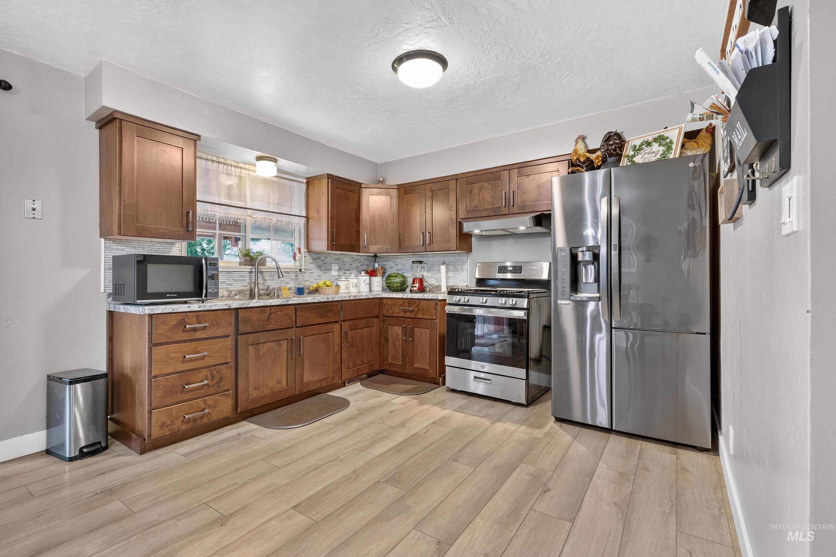 516 N Kimball Ave, Caldwell, Idaho 83605, 5 Bedrooms, 2 Bathrooms, Residential For Sale, Price $380,000,MLS 98998202