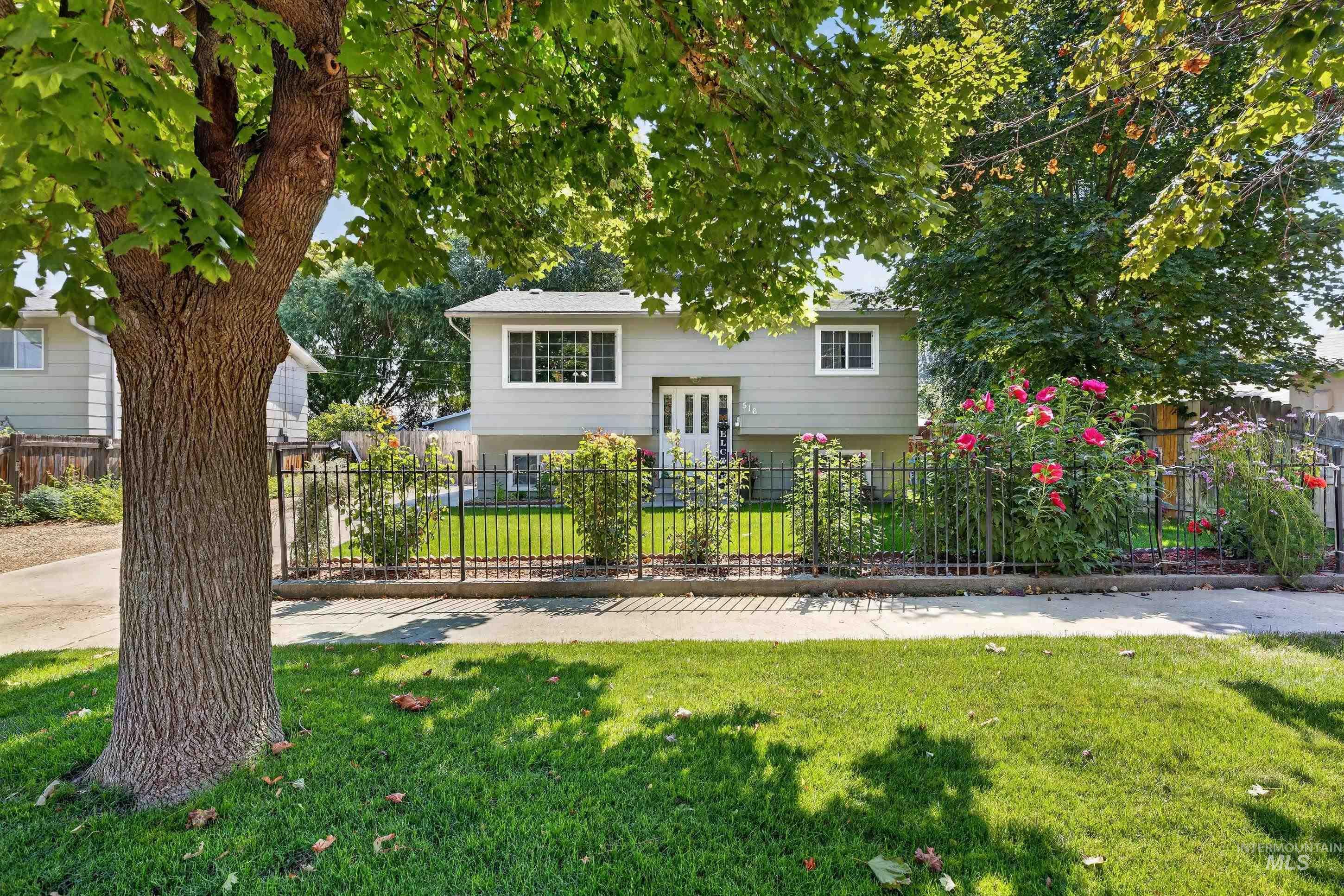 516 N Kimball Ave, Caldwell, Idaho 83605, 5 Bedrooms, 2 Bathrooms, Residential For Sale, Price $380,000,MLS 98998202