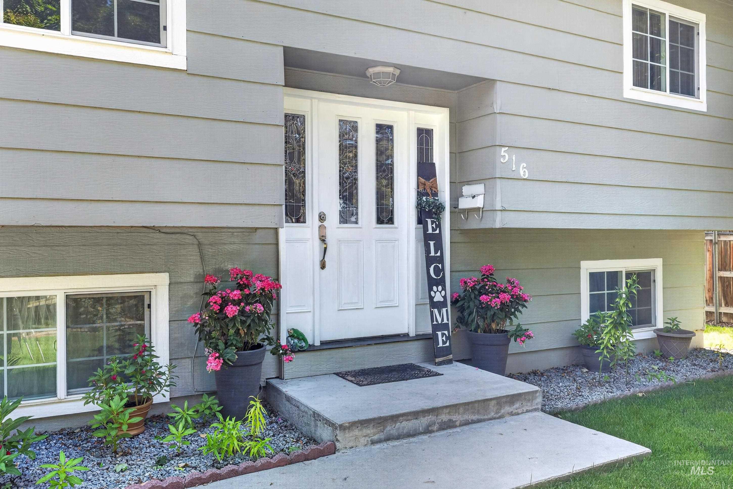 516 N Kimball Ave, Caldwell, Idaho 83605, 5 Bedrooms, 2 Bathrooms, Residential For Sale, Price $380,000,MLS 98998202