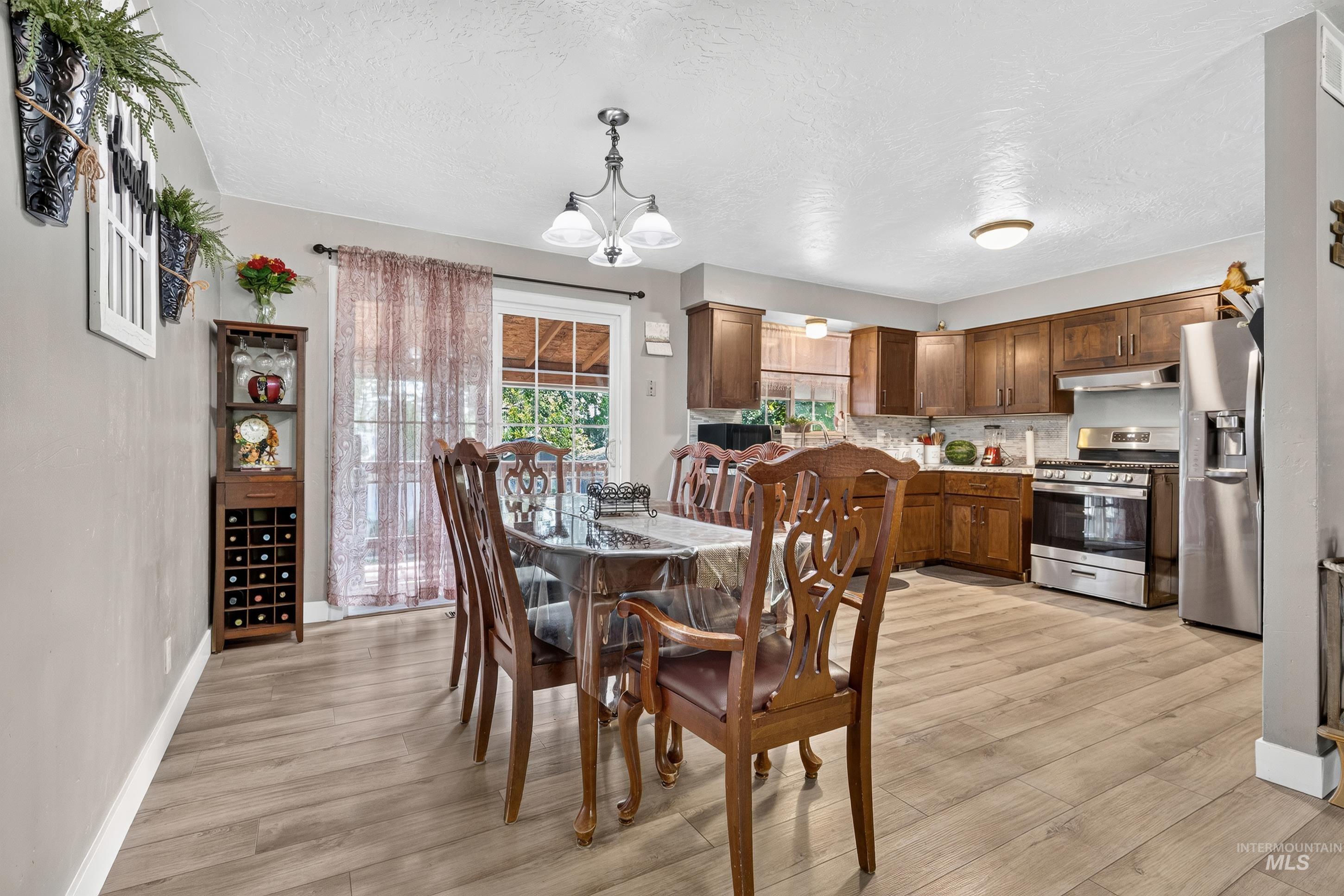 516 N Kimball Ave, Caldwell, Idaho 83605, 5 Bedrooms, 2 Bathrooms, Residential For Sale, Price $380,000,MLS 98998202