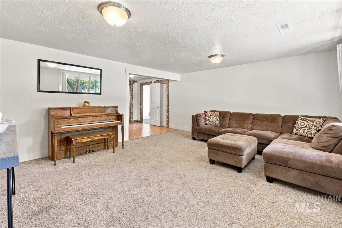 12648 S Sonora Ave, Kuna, Idaho 83634, 4 Bedrooms, 2 Bathrooms, Residential For Sale, Price $625,000,MLS 98998204