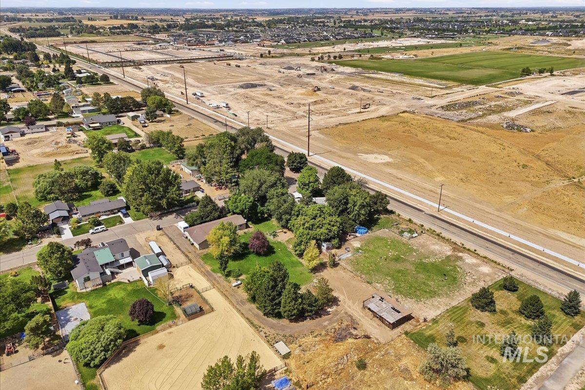 12648 S Sonora Ave, Kuna, Idaho 83634, 4 Bedrooms, 2 Bathrooms, Residential For Sale, Price $625,000,MLS 98998204