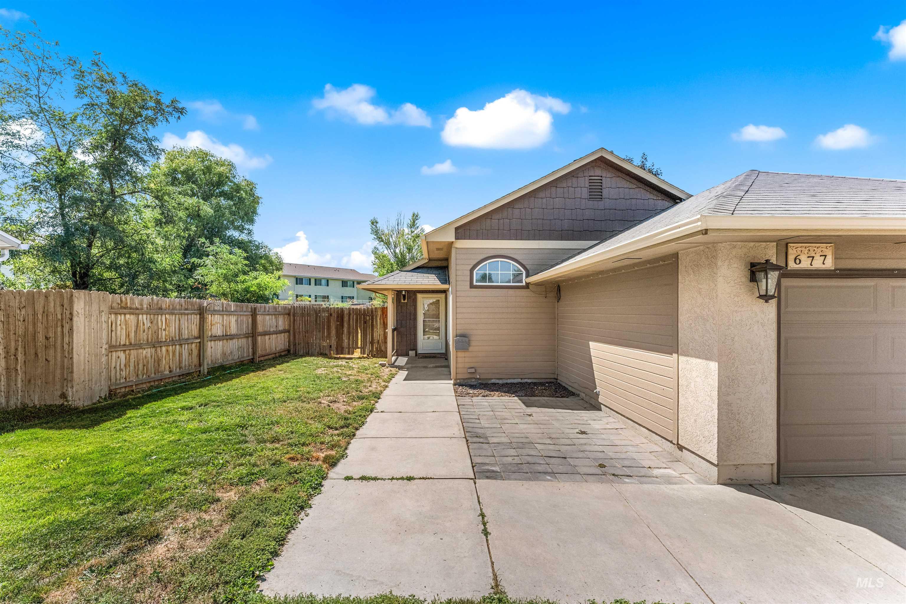 677 N Shady Grove Way, Kuna, Idaho 83634, 3 Bedrooms, 2 Bathrooms, Residential For Sale, Price $325,000,MLS 98998205