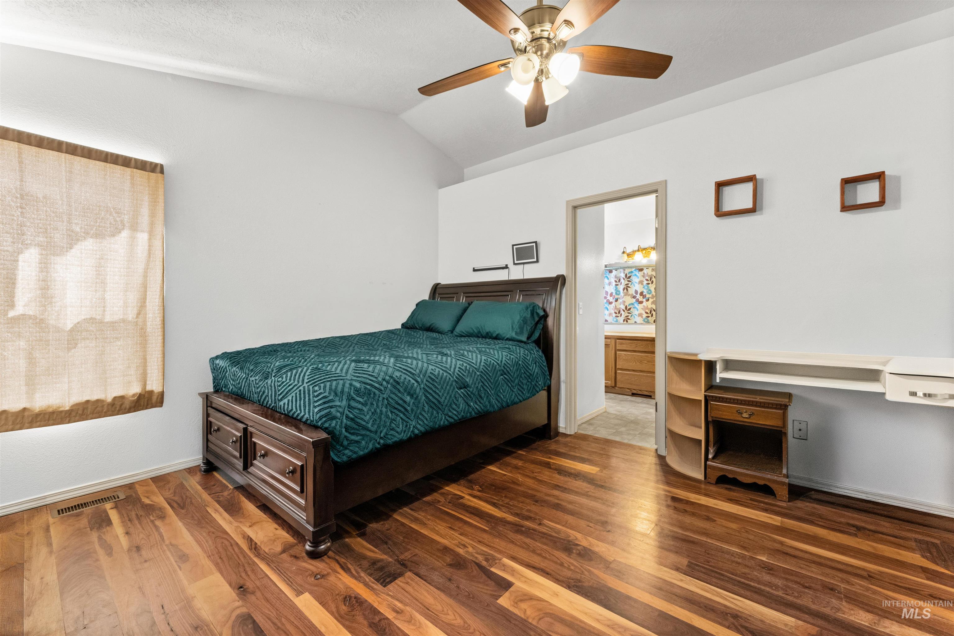 677 N Shady Grove Way, Kuna, Idaho 83634, 3 Bedrooms, 2 Bathrooms, Residential For Sale, Price $325,000,MLS 98998205