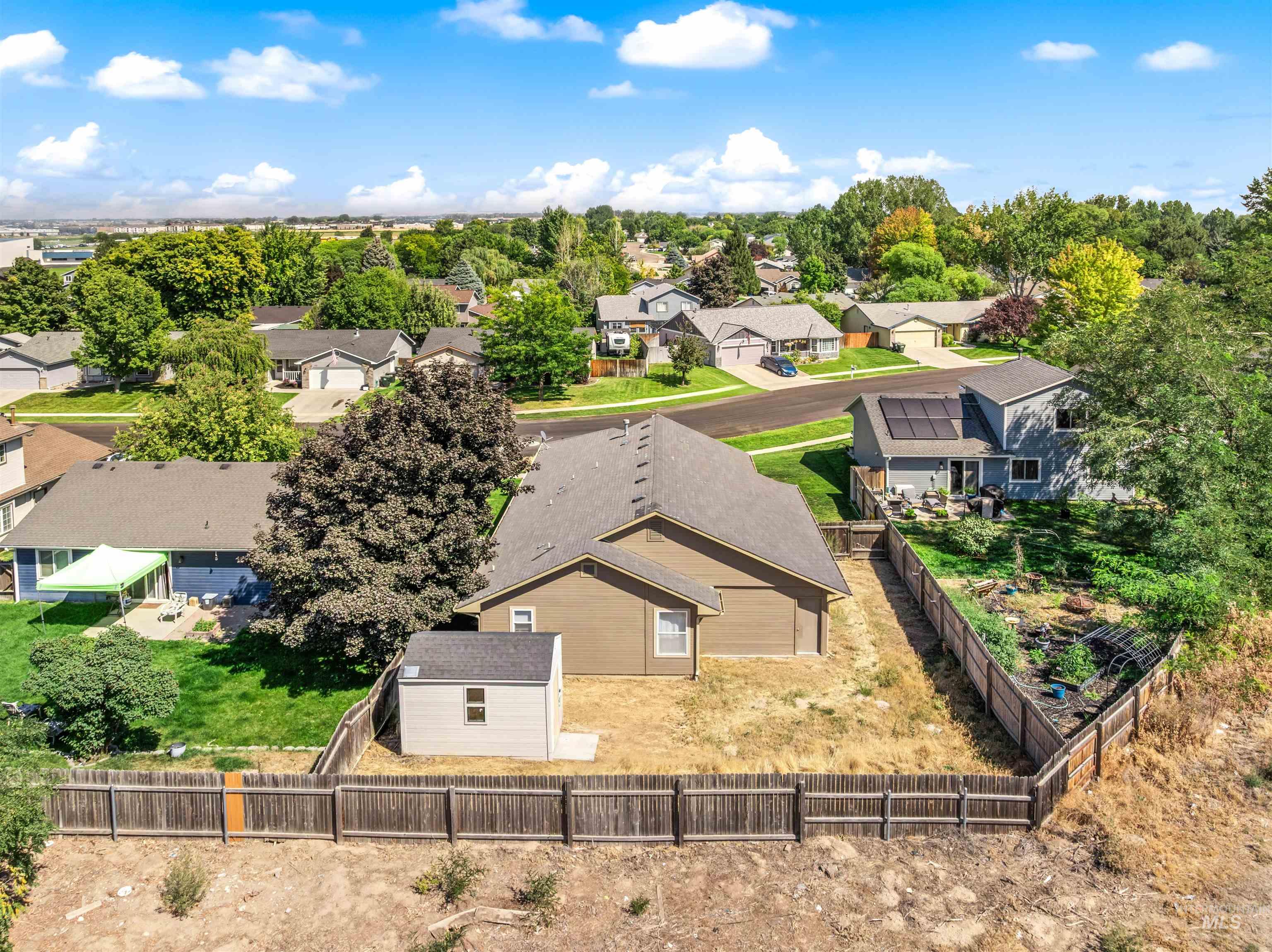 677 N Shady Grove Way, Kuna, Idaho 83634, 3 Bedrooms, 2 Bathrooms, Residential For Sale, Price $325,000,MLS 98998205