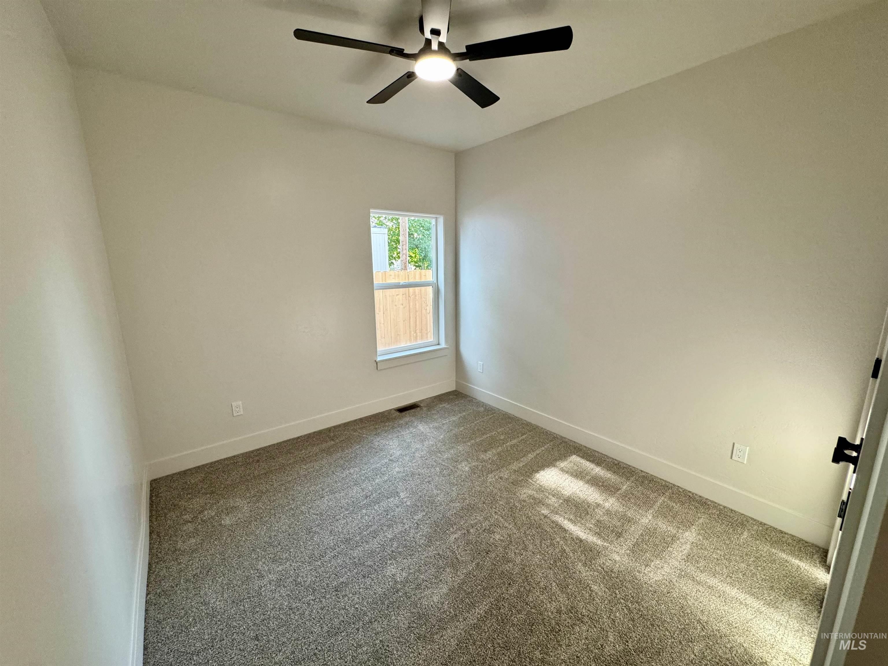 455 E C Avenue, Wendell, Idaho 83355, 3 Bedrooms, 2 Bathrooms, Residential For Sale, Price $349,500,MLS 98998209