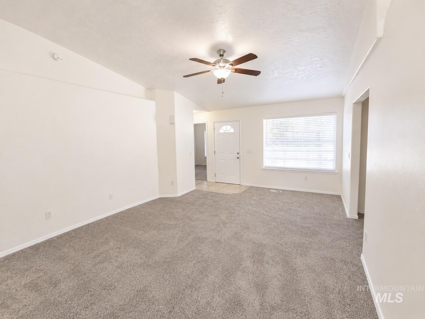 528 Pennsylvania ct, Nampa, Idaho 83686, 3 Bedrooms, 3 Bathrooms, Residential For Sale, Price $375,900,MLS 98998210