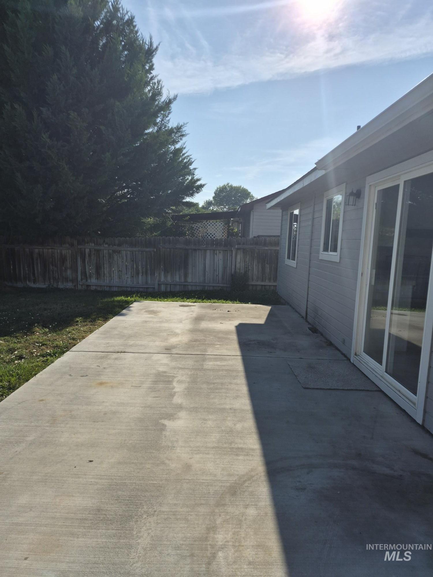 528 Pennsylvania ct, Nampa, Idaho 83686, 3 Bedrooms, 3 Bathrooms, Residential For Sale, Price $375,900,MLS 98998210