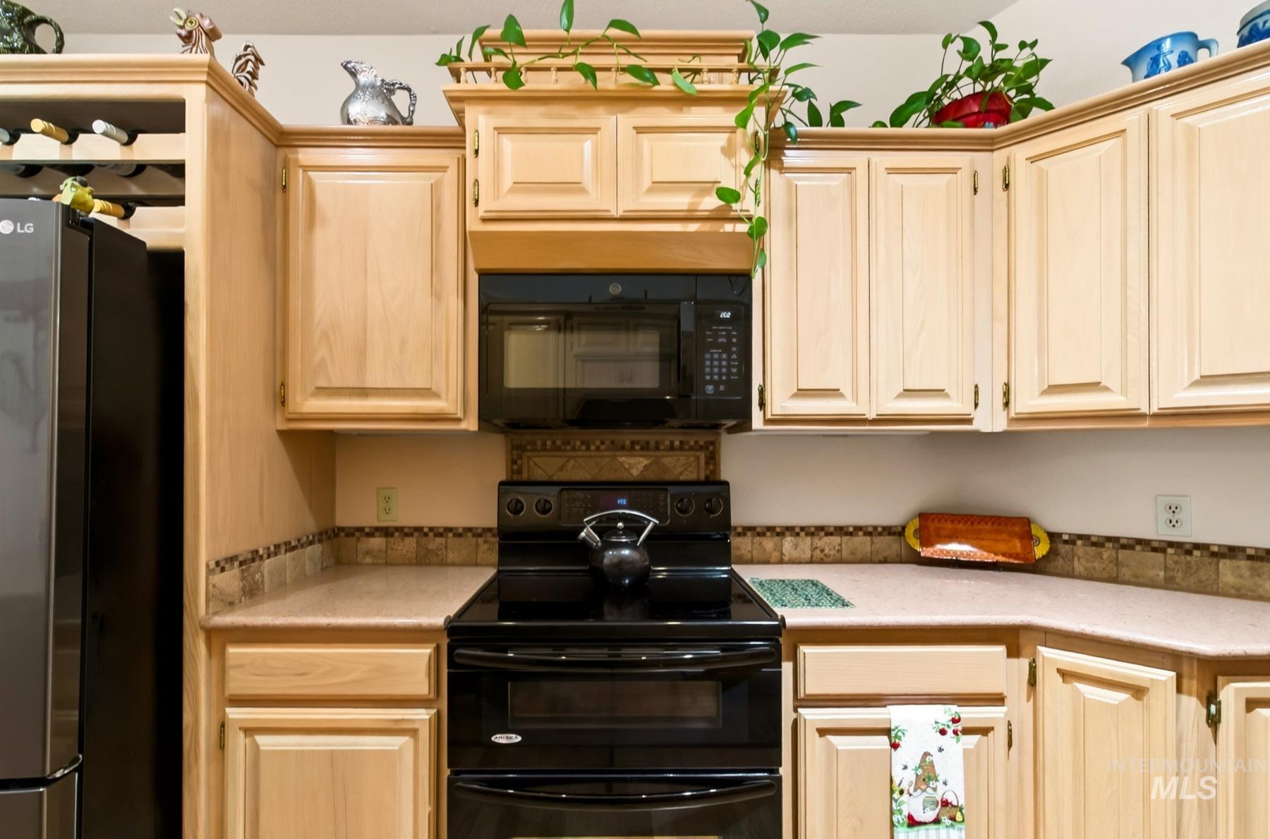 3604 N 39th St, Boise, Idaho 83703, 3 Bedrooms, 2 Bathrooms, Residential For Sale, Price $549,900,MLS 98998211