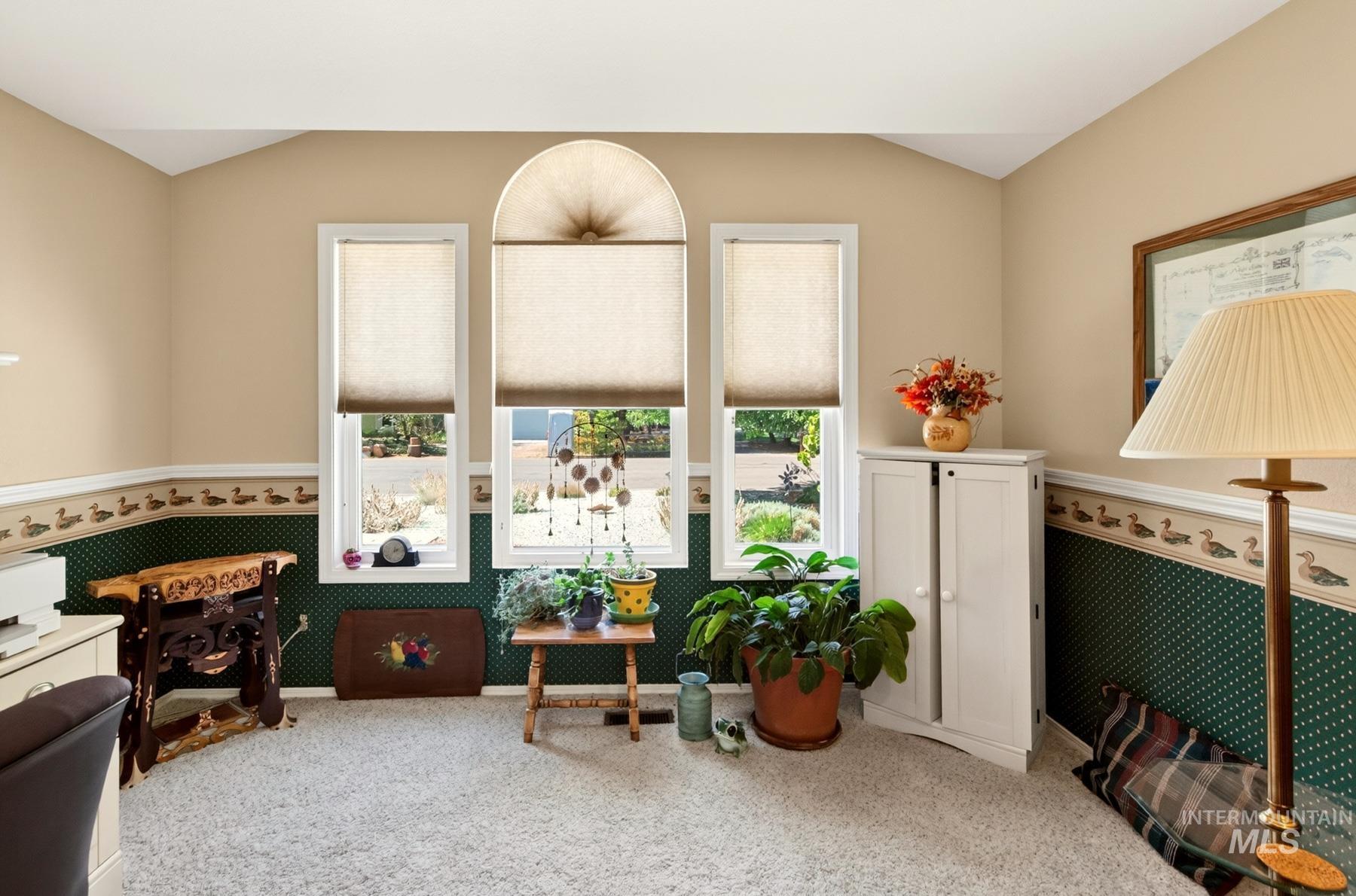 3604 N 39th St, Boise, Idaho 83703, 3 Bedrooms, 2 Bathrooms, Residential For Sale, Price $549,900,MLS 98998211
