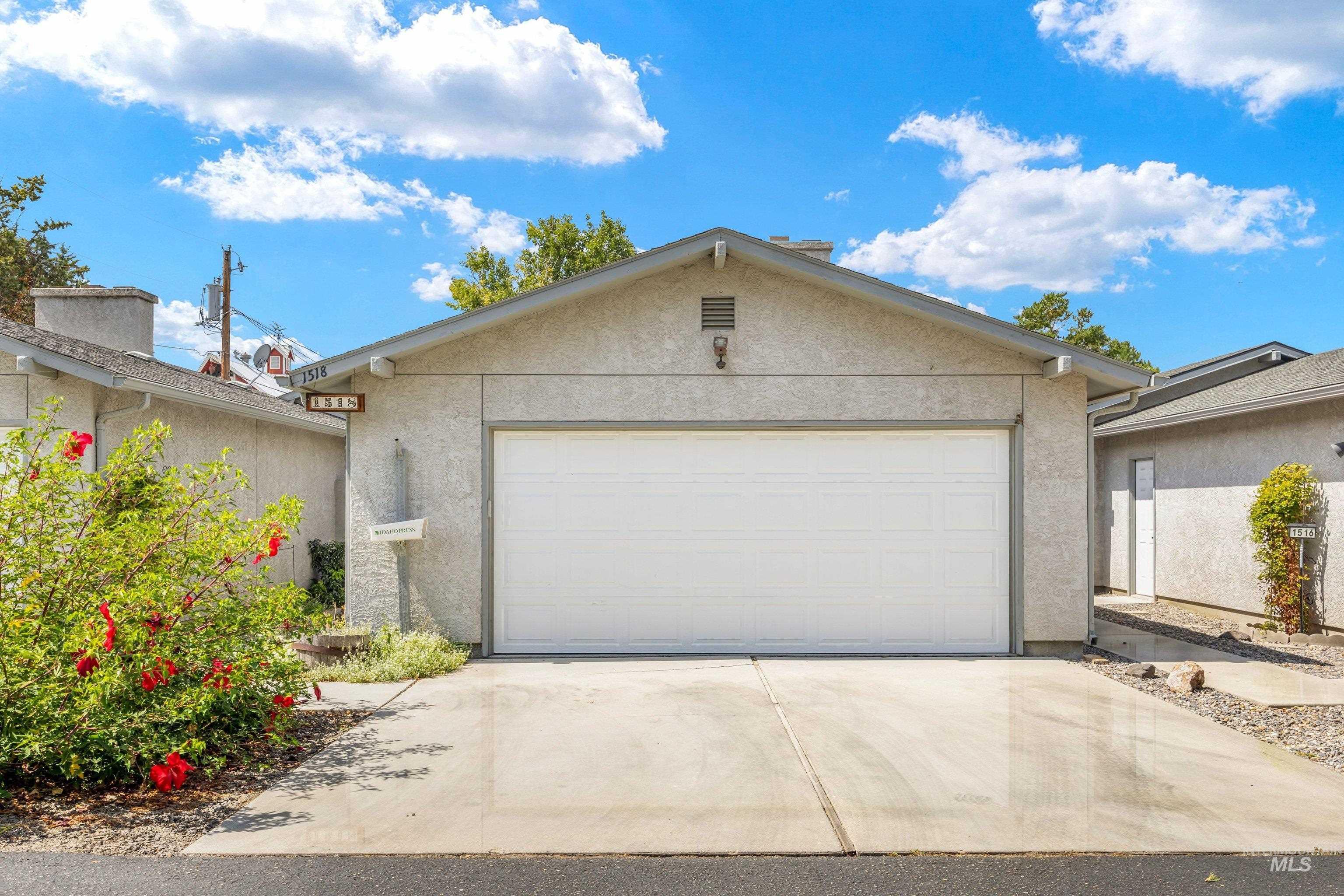 1518 S Kimball Ave, Caldwell, Idaho 83605, 3 Bedrooms, 2 Bathrooms, Residential For Sale, Price $310,000,MLS 98998215