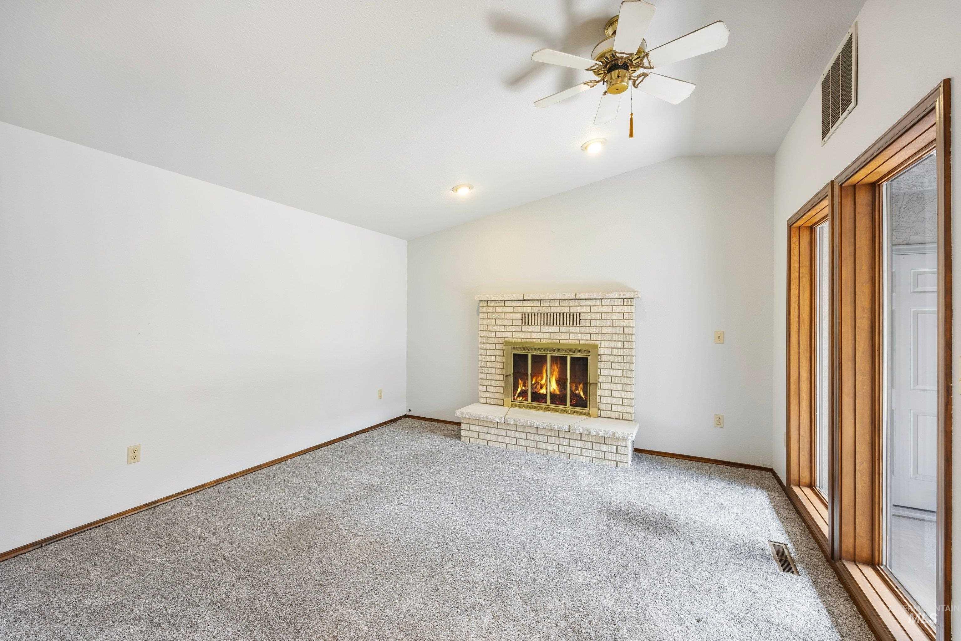 1518 S Kimball Ave, Caldwell, Idaho 83605, 3 Bedrooms, 2 Bathrooms, Residential For Sale, Price $310,000,MLS 98998215