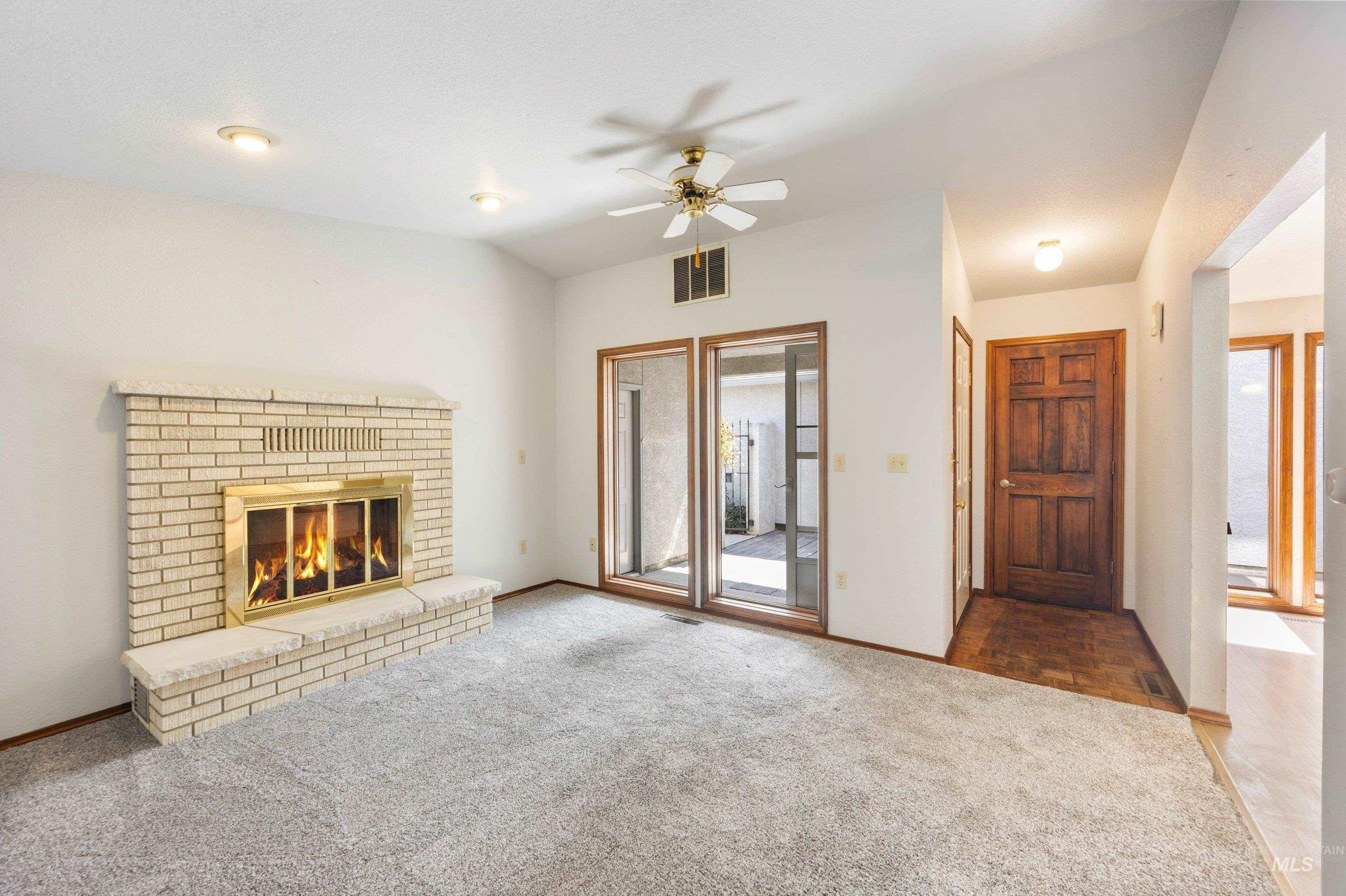 1518 S Kimball Ave, Caldwell, Idaho 83605, 3 Bedrooms, 2 Bathrooms, Residential For Sale, Price $310,000,MLS 98998215