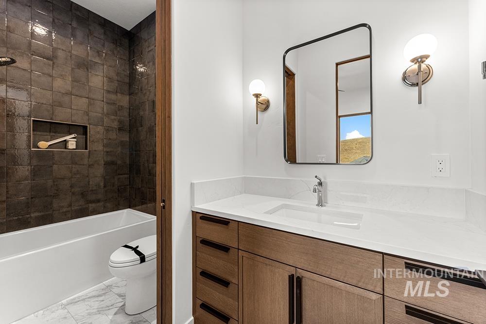 7110 N Cairnhill Way, Eagle, Idaho 83616, 5 Bedrooms, 5 Bathrooms, Residential For Sale, Price $2,250,000,MLS 98998217