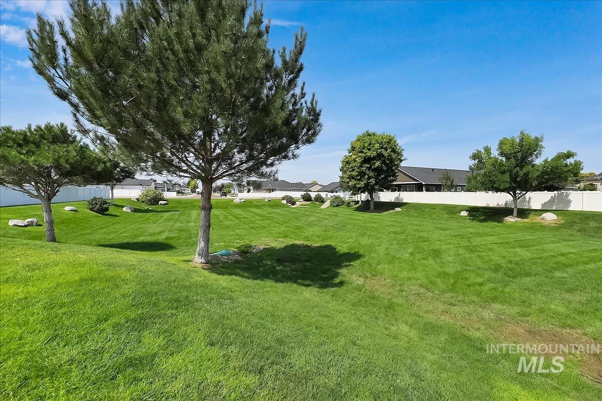 740 Sawgrass Court, Payette, Idaho 83661, 3 Bedrooms, 2 Bathrooms, Residential For Sale, Price $375,000,MLS 98998218