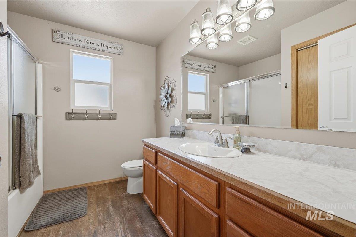 105 Silver Sage Pl, Homedale, Idaho 83628, 4 Bedrooms, 2.5 Bathrooms, Residential For Sale, Price $479,900,MLS 98998219