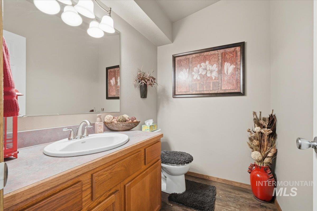 105 Silver Sage Pl, Homedale, Idaho 83628, 4 Bedrooms, 2.5 Bathrooms, Residential For Sale, Price $479,900,MLS 98998219