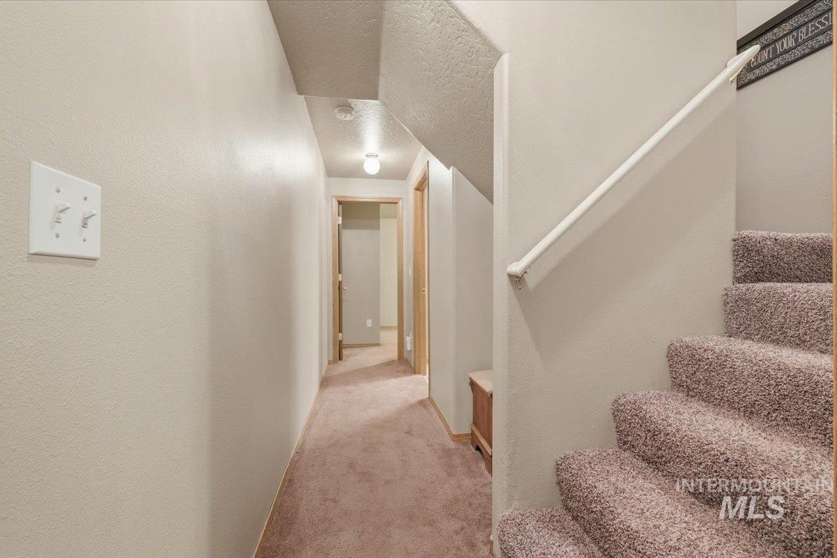 105 Silver Sage Pl, Homedale, Idaho 83628, 4 Bedrooms, 2.5 Bathrooms, Residential For Sale, Price $479,900,MLS 98998219