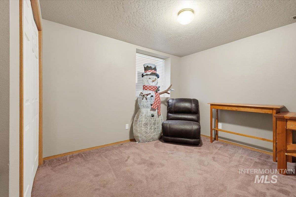 105 Silver Sage Pl, Homedale, Idaho 83628, 4 Bedrooms, 2.5 Bathrooms, Residential For Sale, Price $479,900,MLS 98998219
