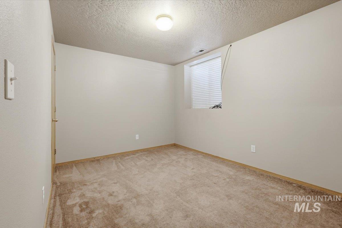 105 Silver Sage Pl, Homedale, Idaho 83628, 4 Bedrooms, 2.5 Bathrooms, Residential For Sale, Price $479,900,MLS 98998219