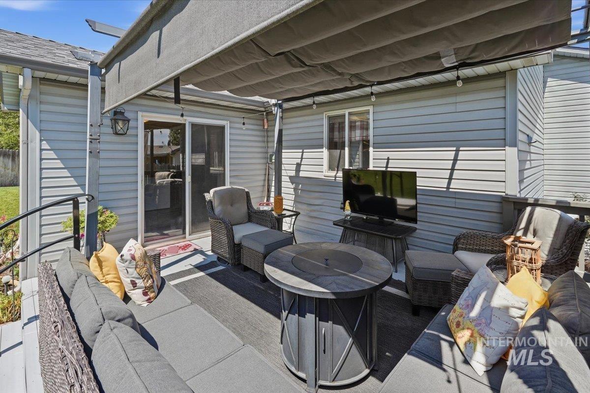 105 Silver Sage Pl, Homedale, Idaho 83628, 4 Bedrooms, 2.5 Bathrooms, Residential For Sale, Price $479,900,MLS 98998219