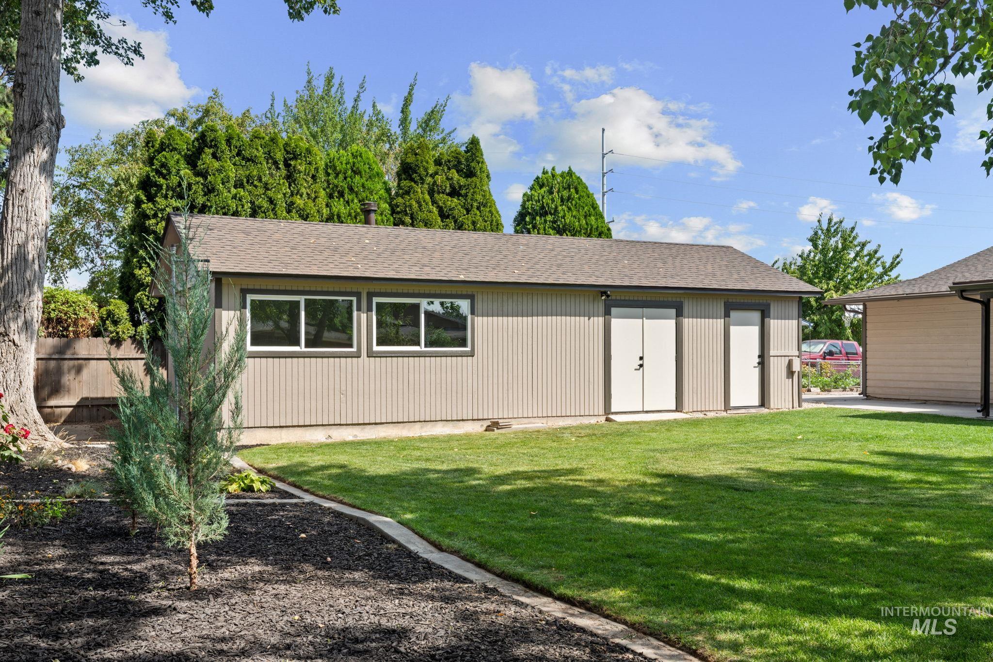 1675 S Country Terrace Way, Meridian, Idaho 83642, 4 Bedrooms, 3 Bathrooms, Residential For Sale, Price $599,900,MLS 98998220